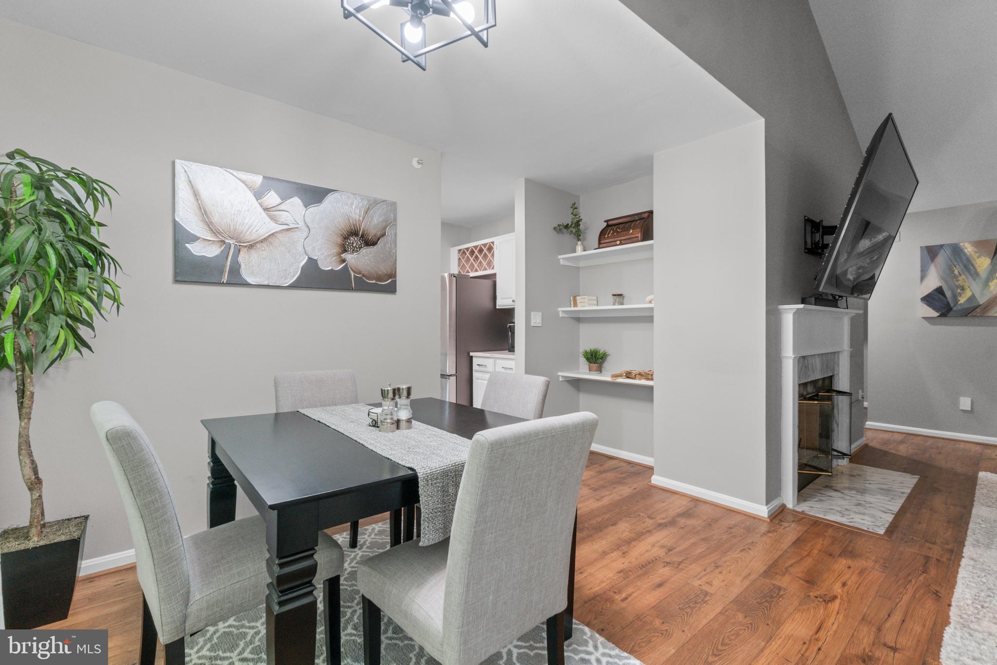 SILVERBROOK WOOD - Residential