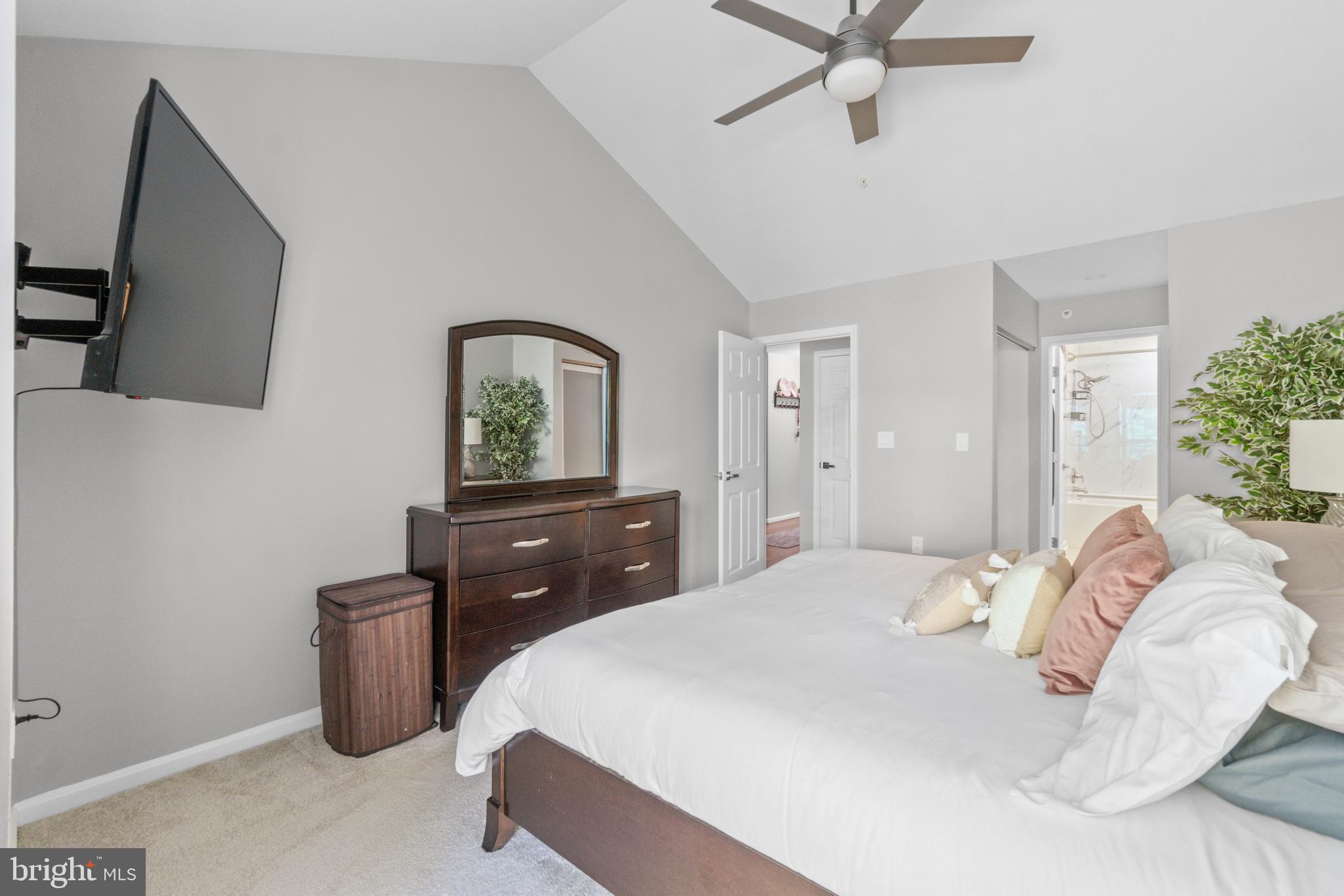 SILVERBROOK WOOD - Residential