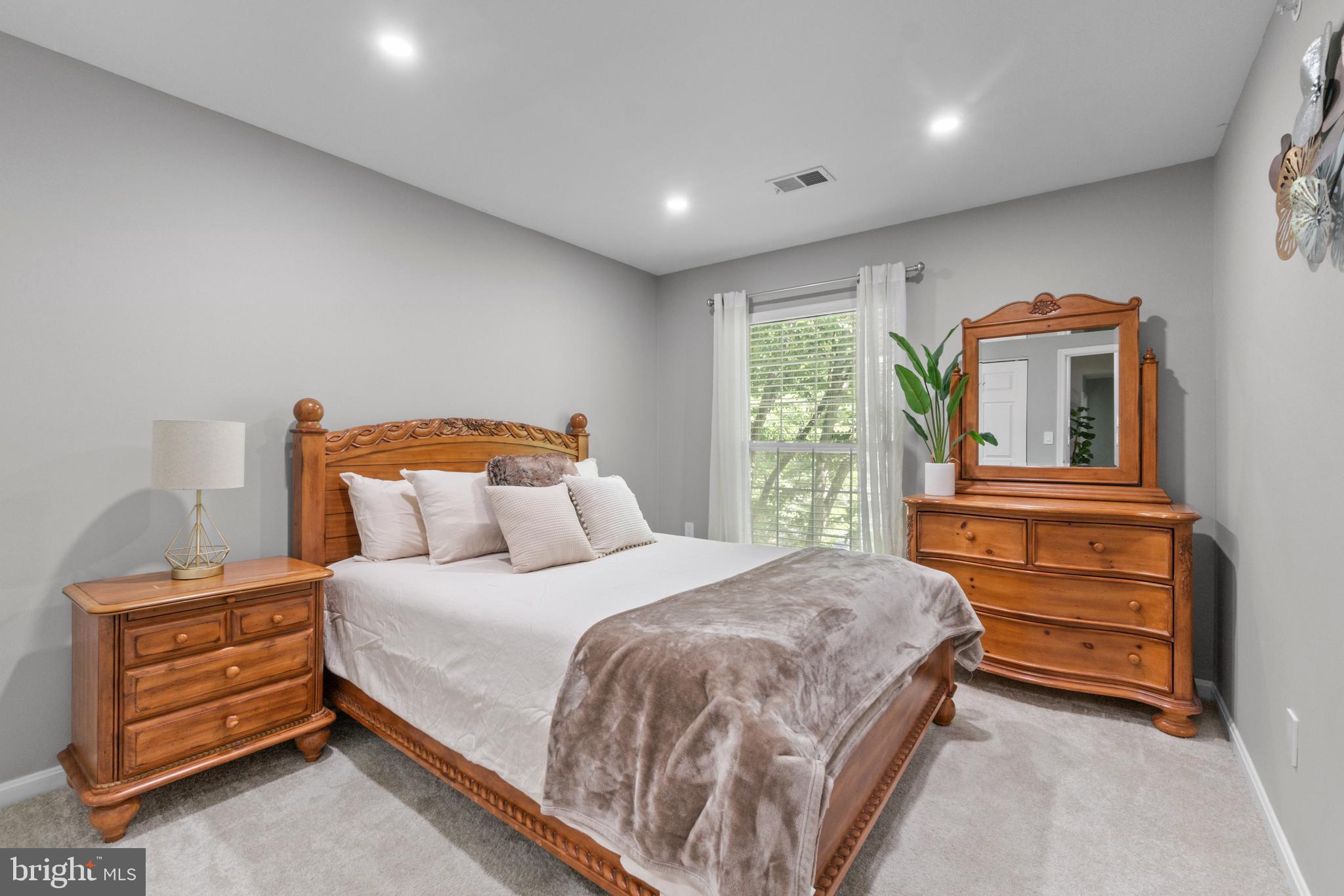 SILVERBROOK WOOD - Residential
