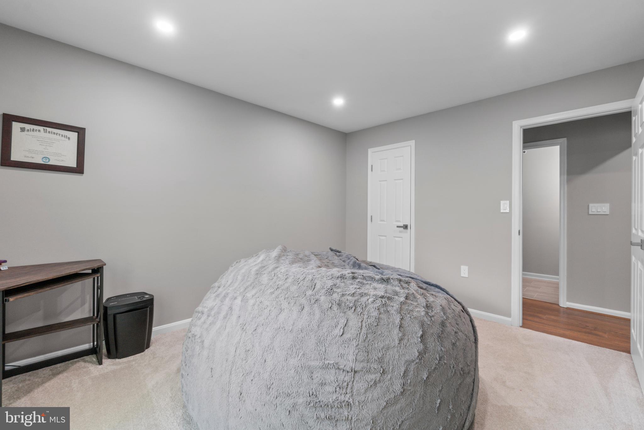 SILVERBROOK WOOD - Residential