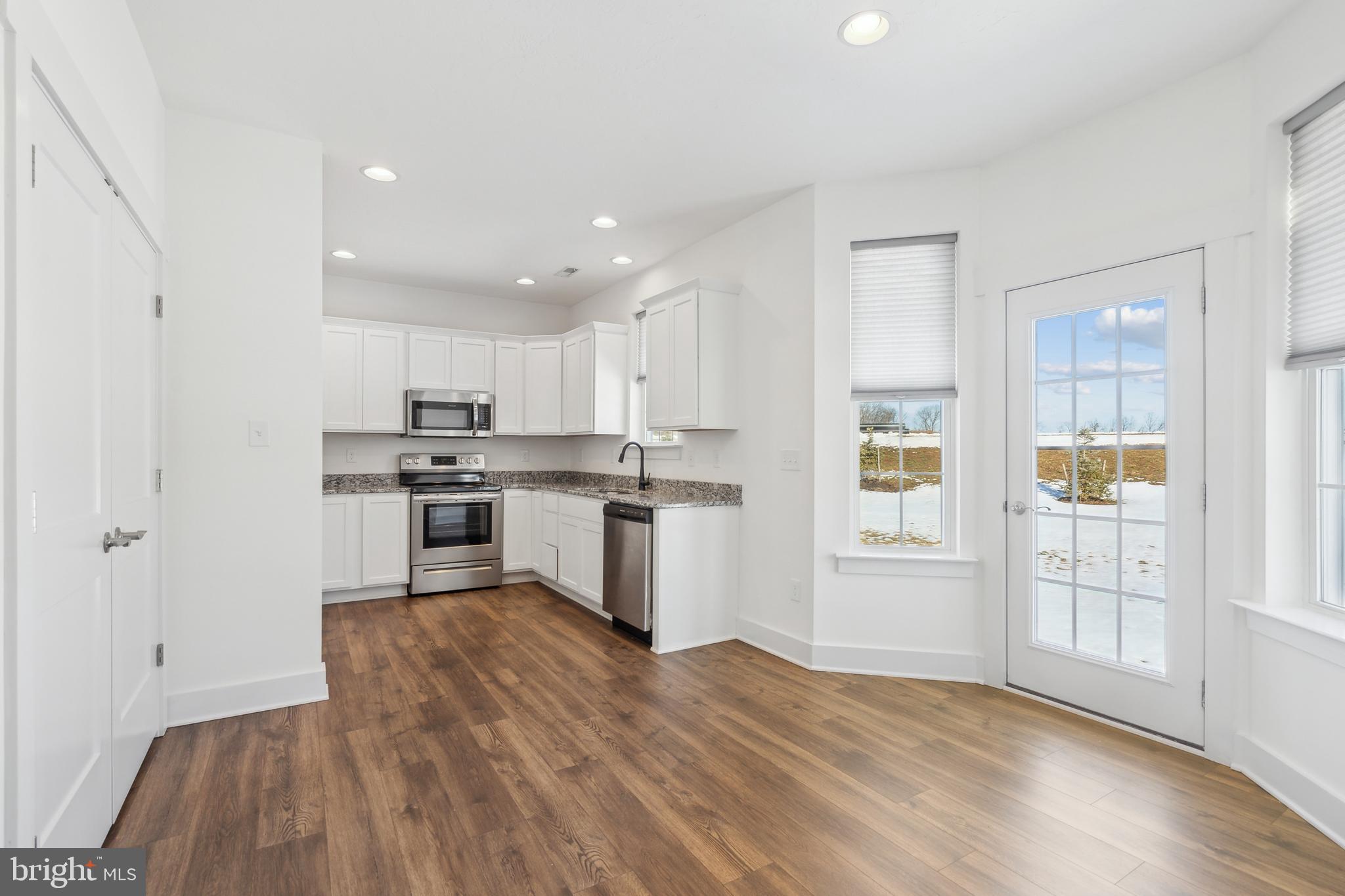 CUMBERLAND VILLAGE - Residential