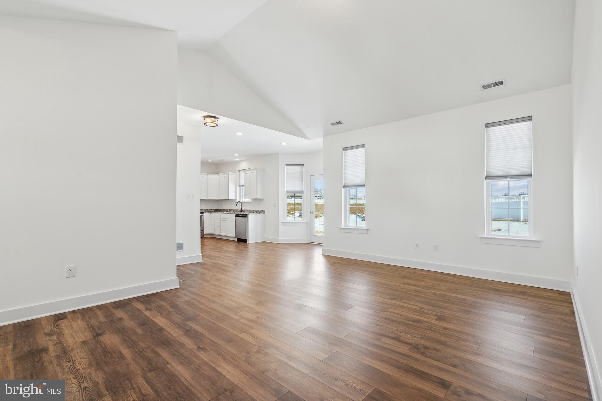 CUMBERLAND VILLAGE - Residential