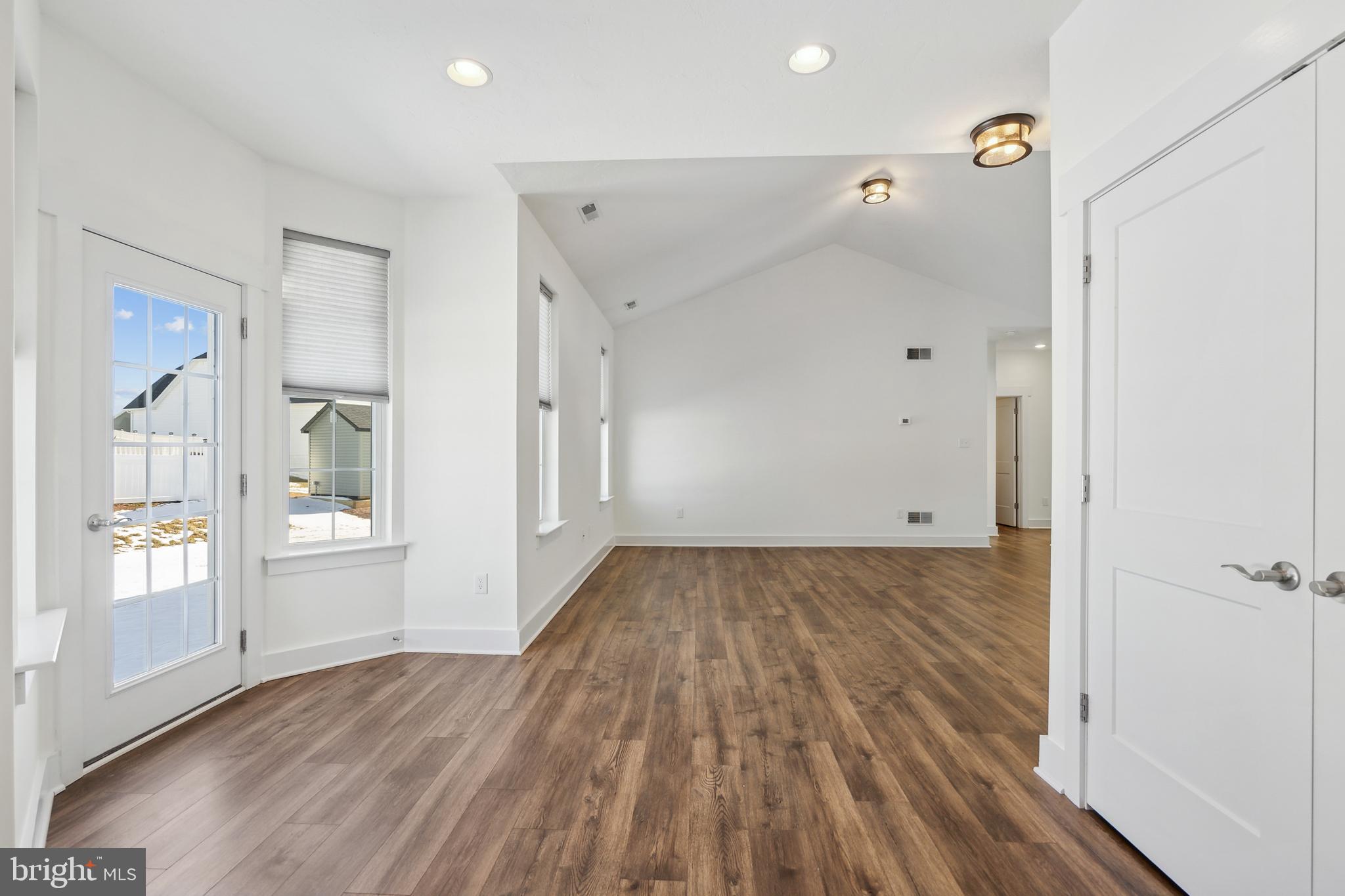 CUMBERLAND VILLAGE - Residential