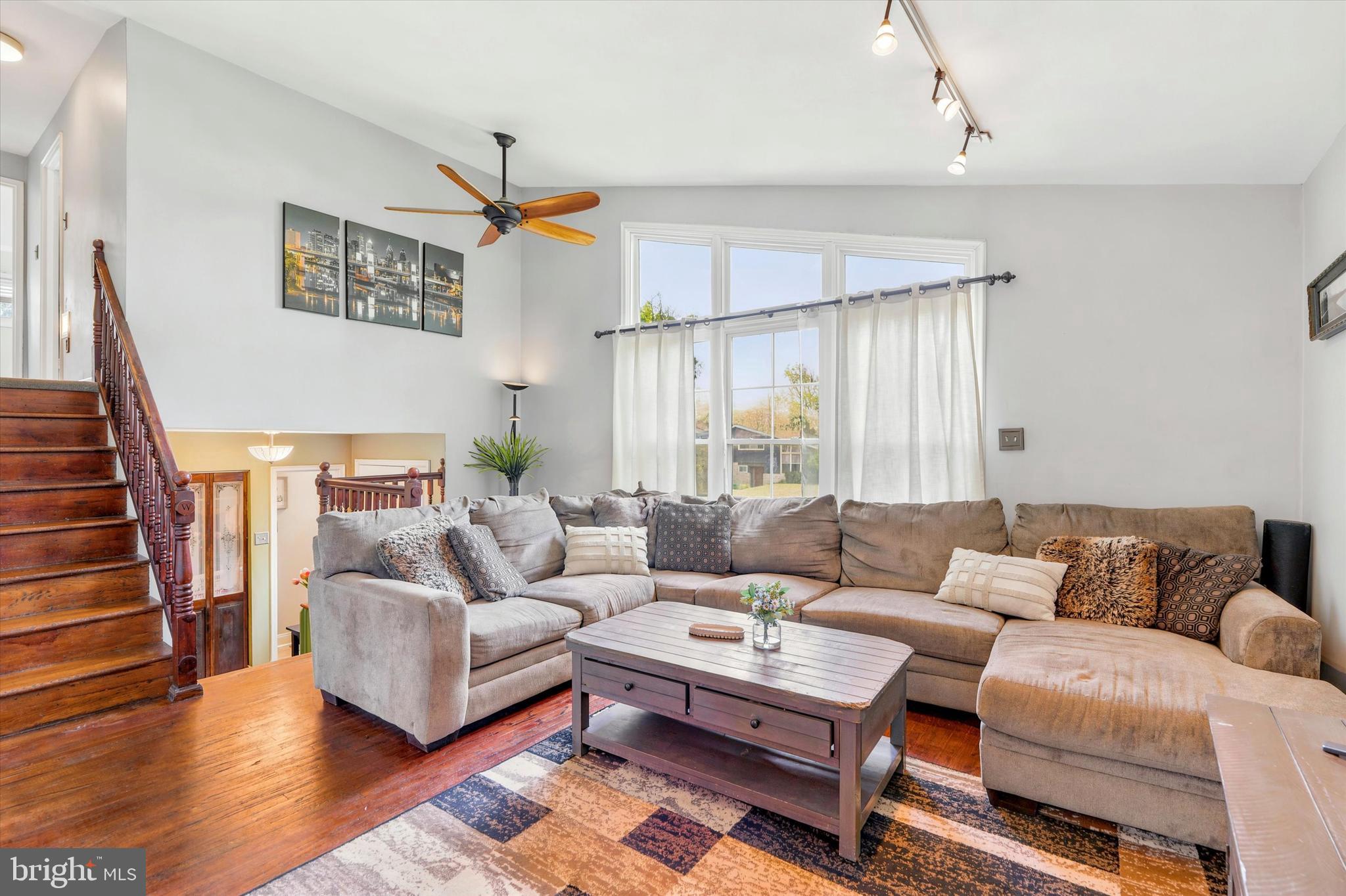PLYMOUTH HILLS - Residential