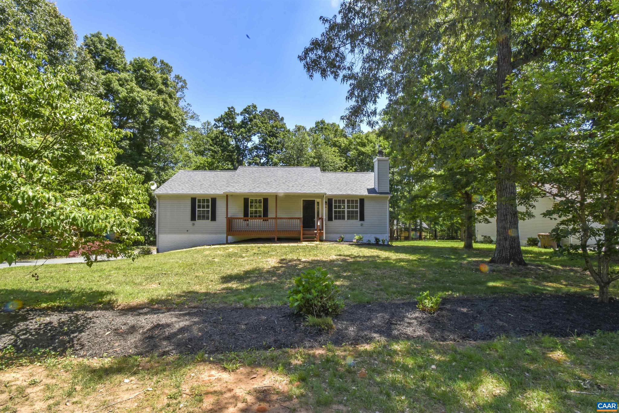 LAKE MONTICELLO - Residential