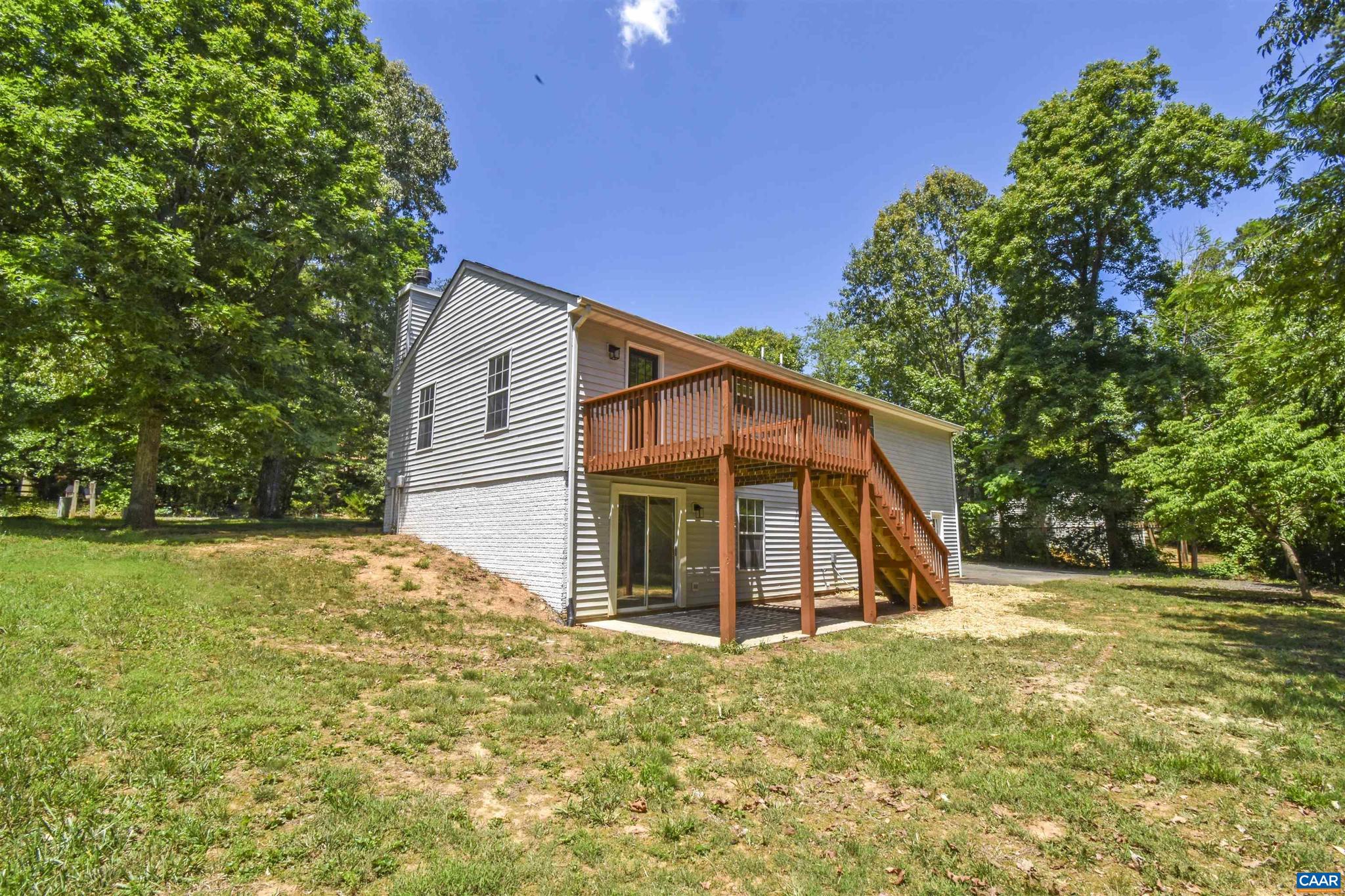 LAKE MONTICELLO - Residential