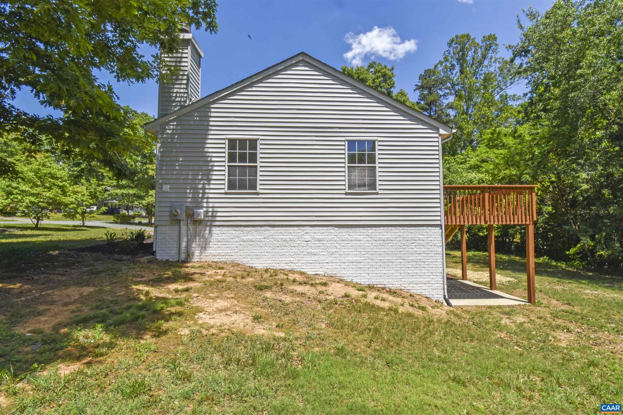 LAKE MONTICELLO - Residential