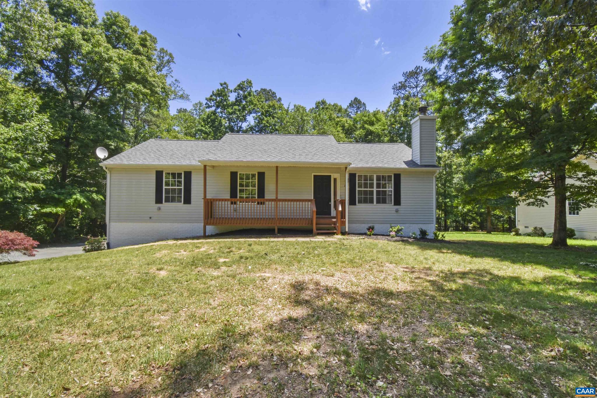 LAKE MONTICELLO - Residential