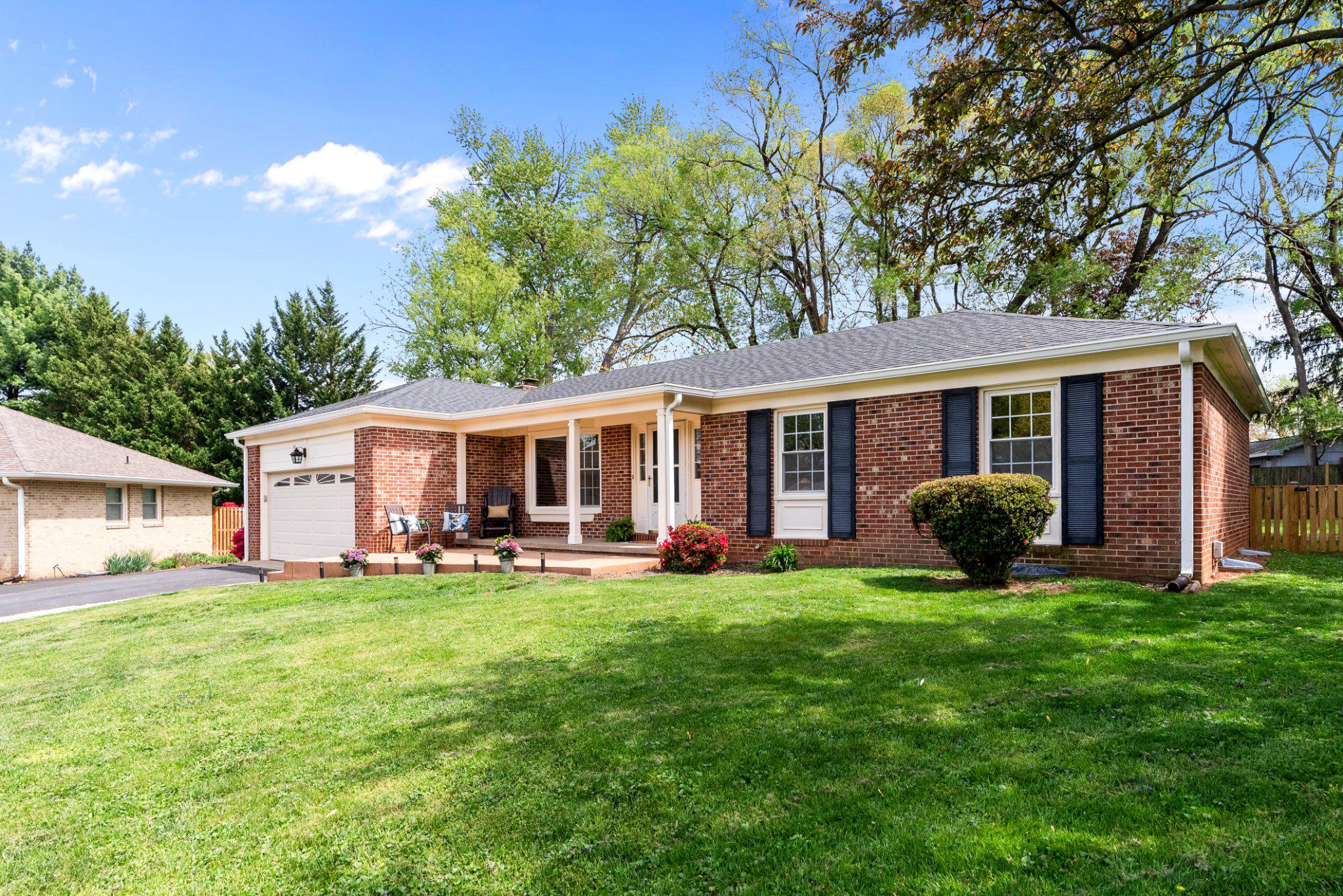 BELMONT - Residential