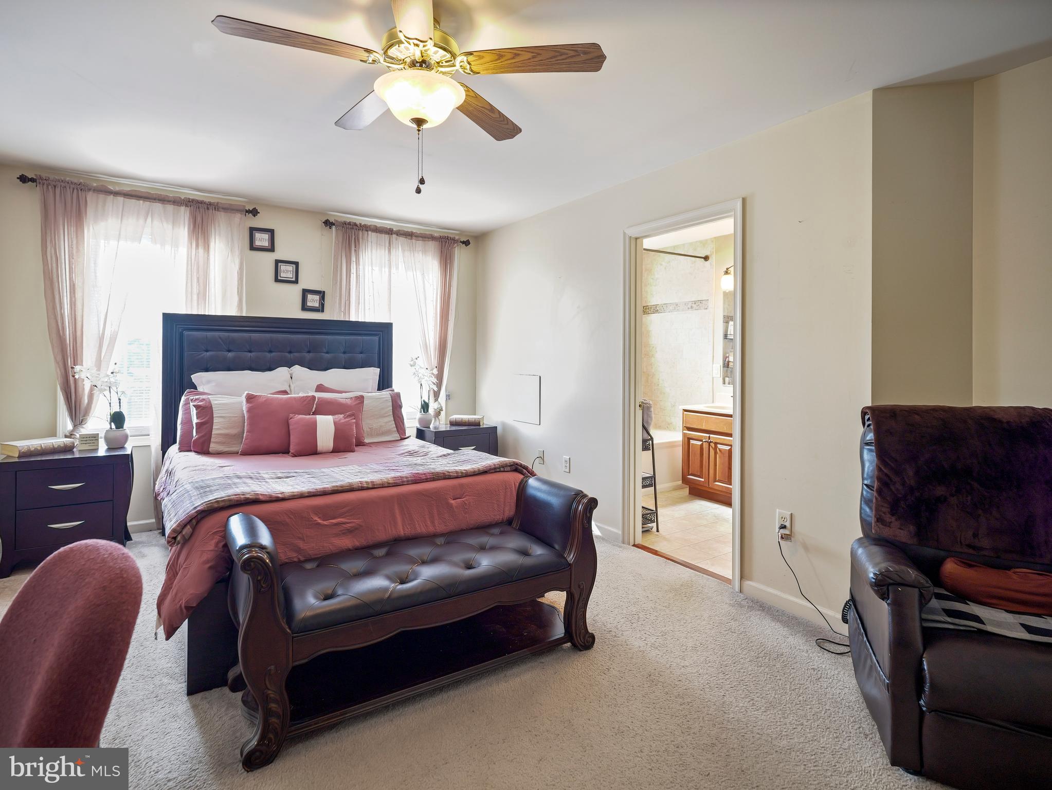 KINGS CREST - Residential