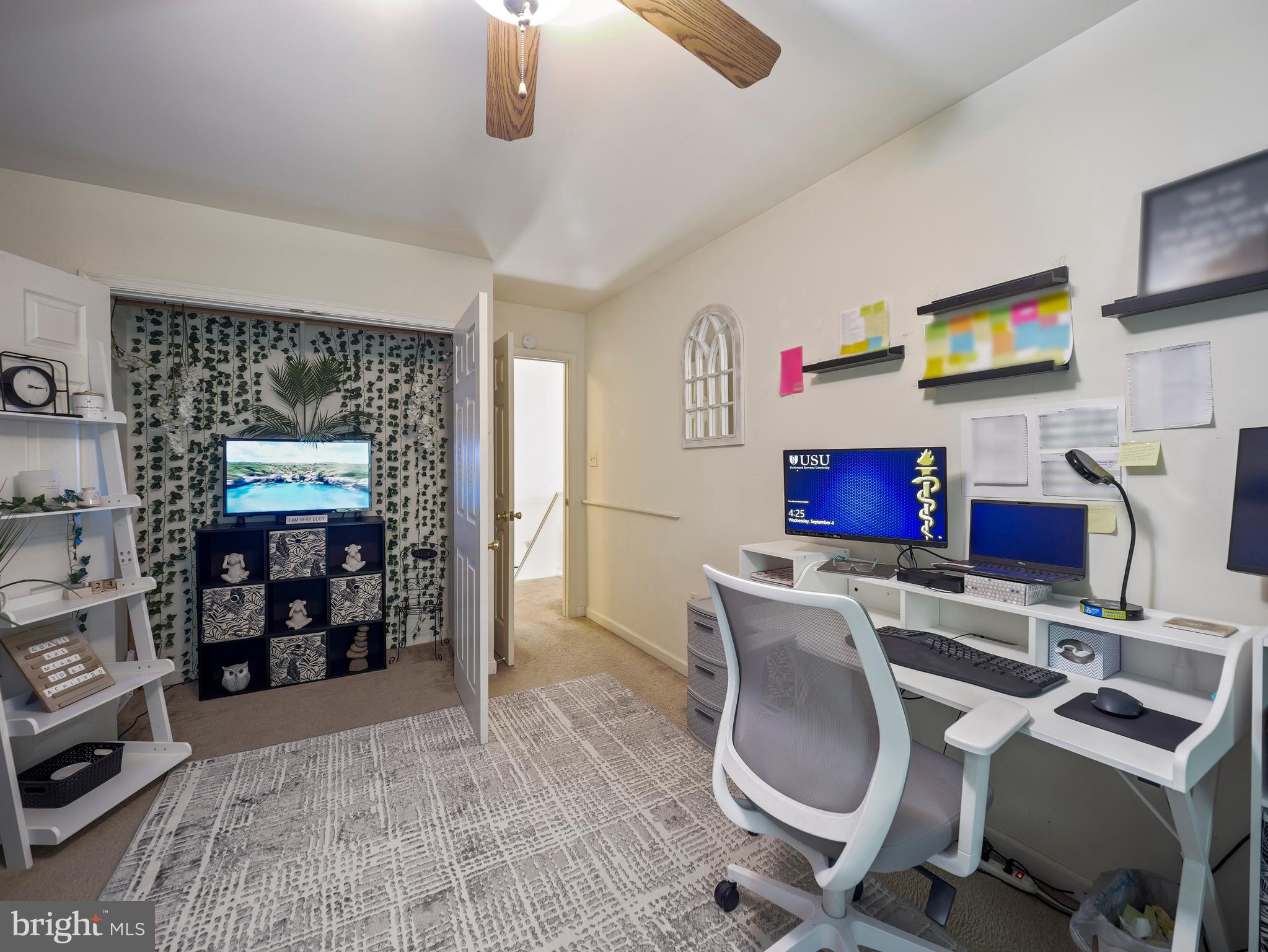 KINGS CREST - Residential