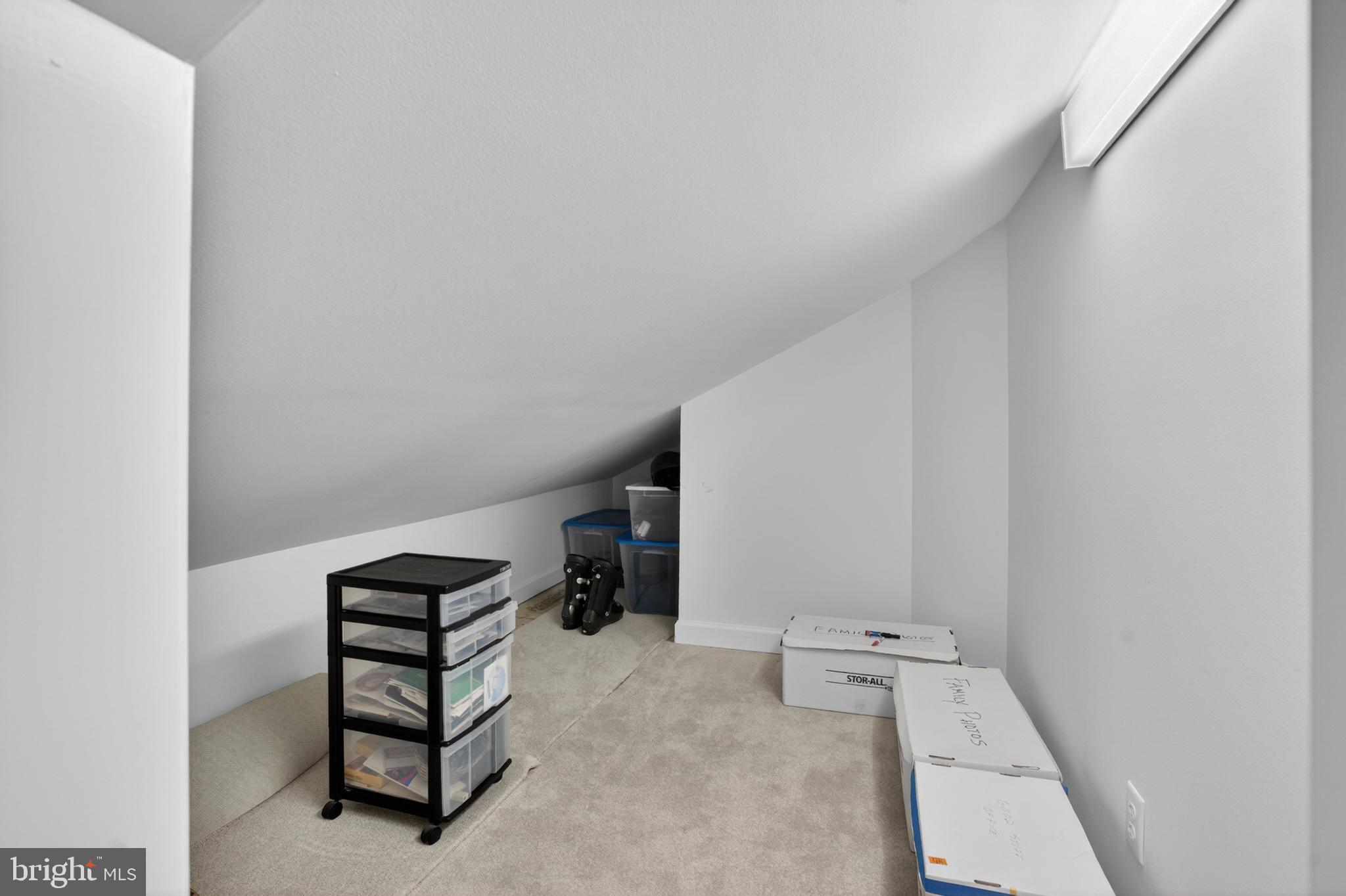 OVERBROOK SHORES - Residential