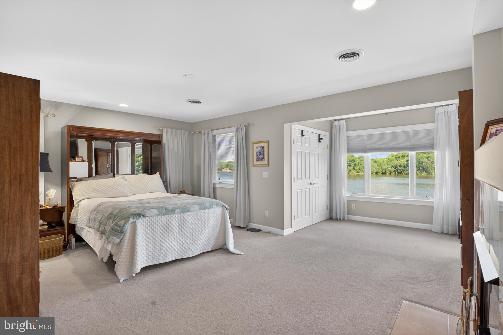 OVERBROOK SHORES - Residential