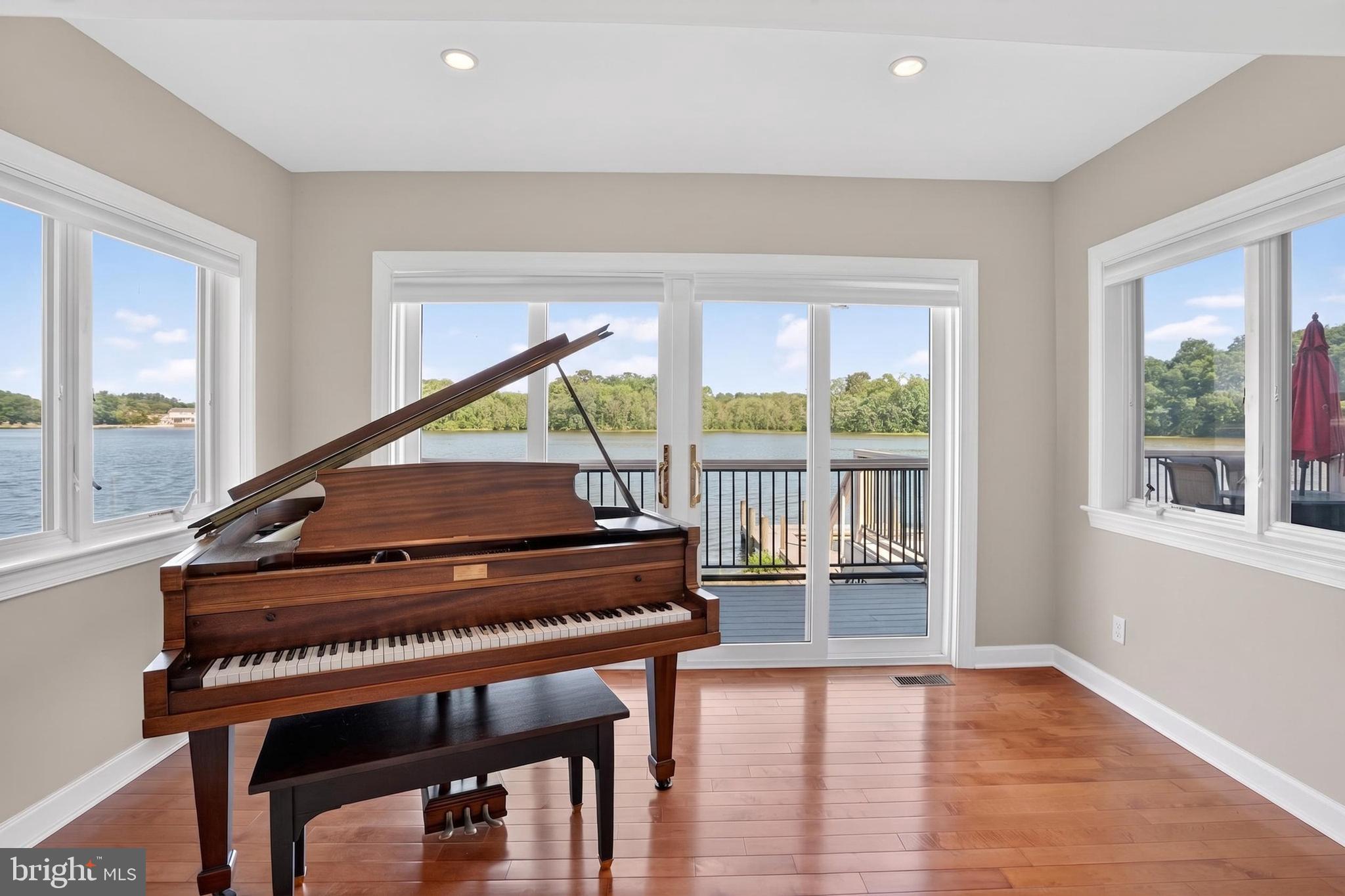 OVERBROOK SHORES - Residential