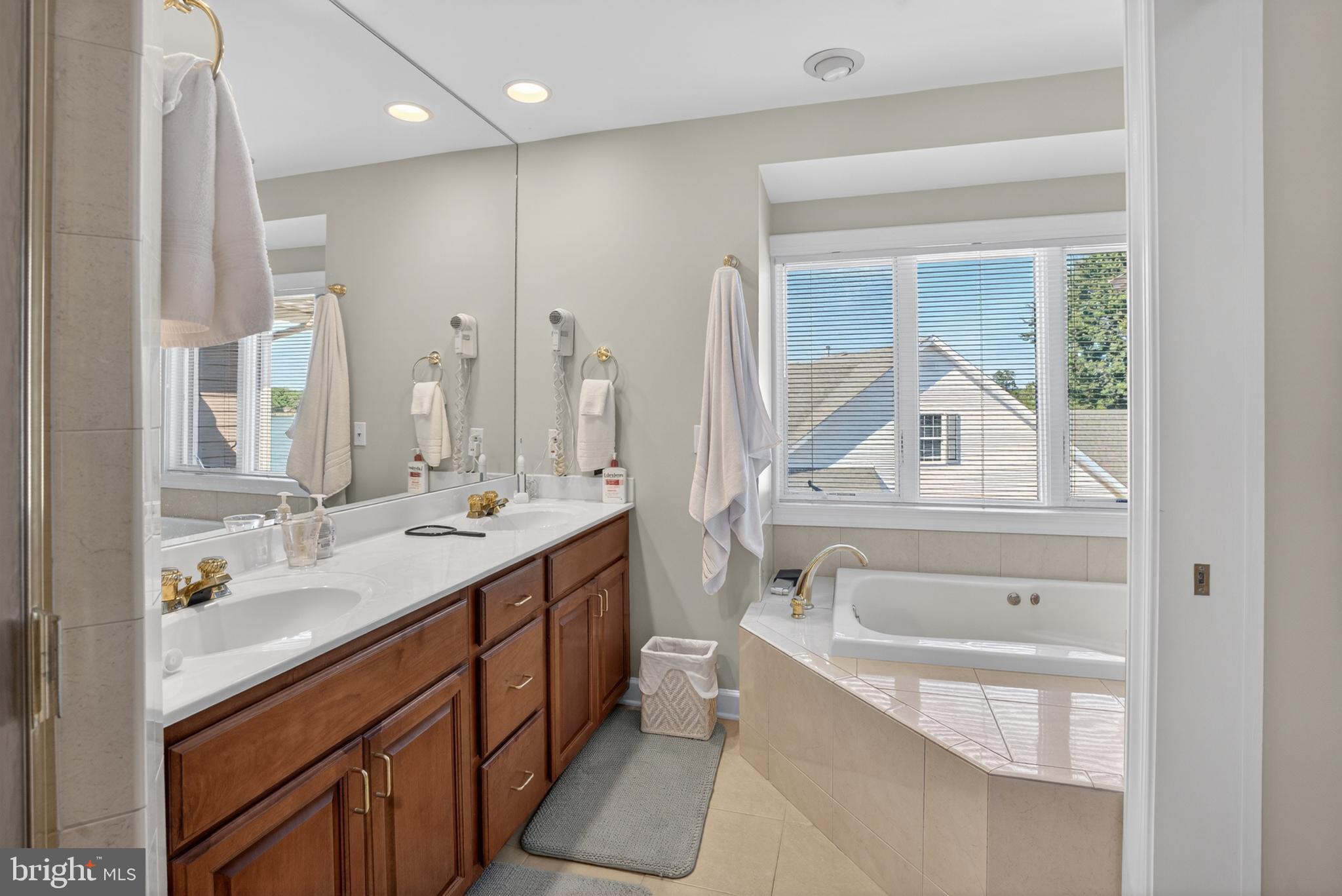 OVERBROOK SHORES - Residential