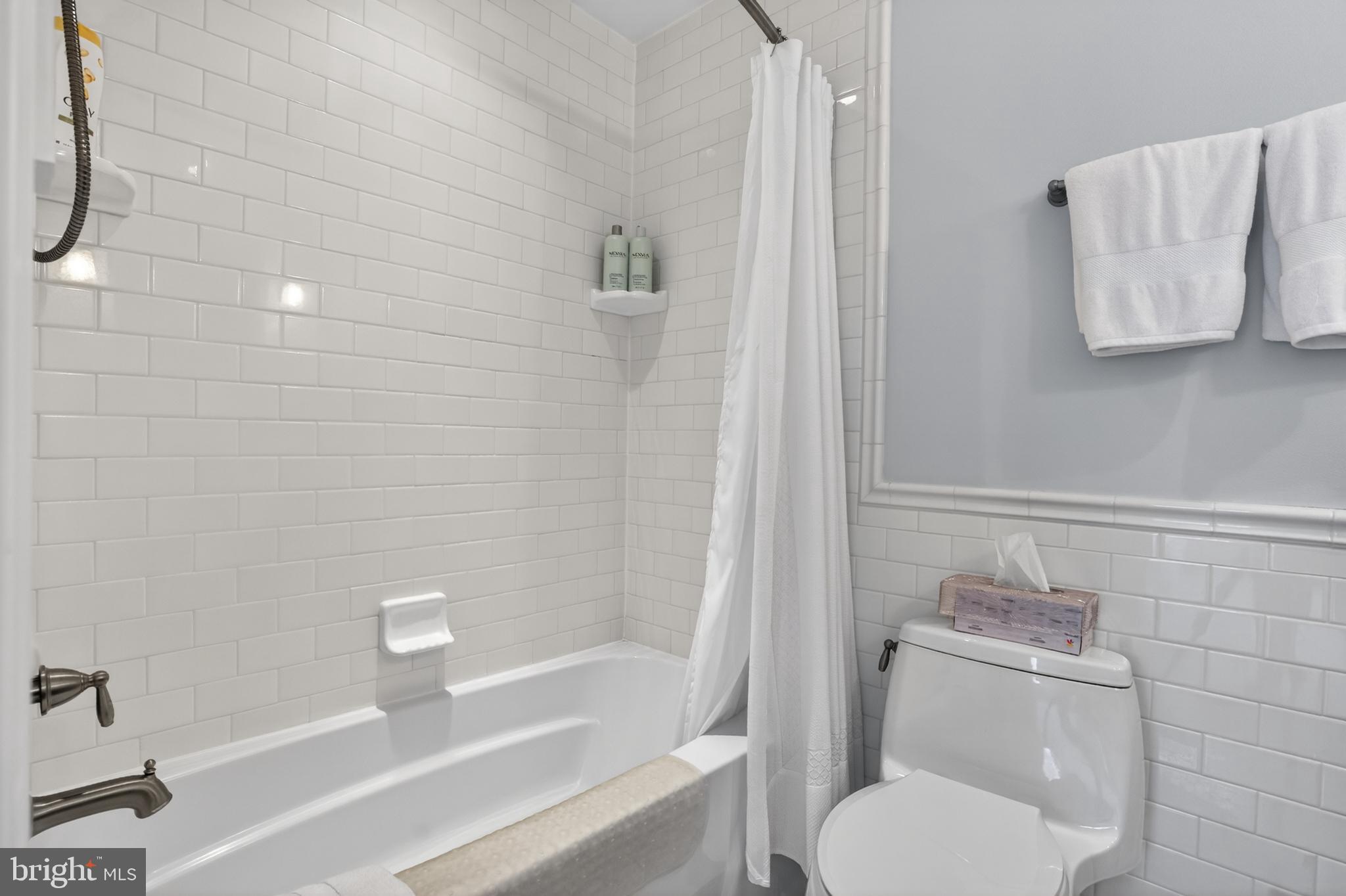 OVERBROOK SHORES - Residential