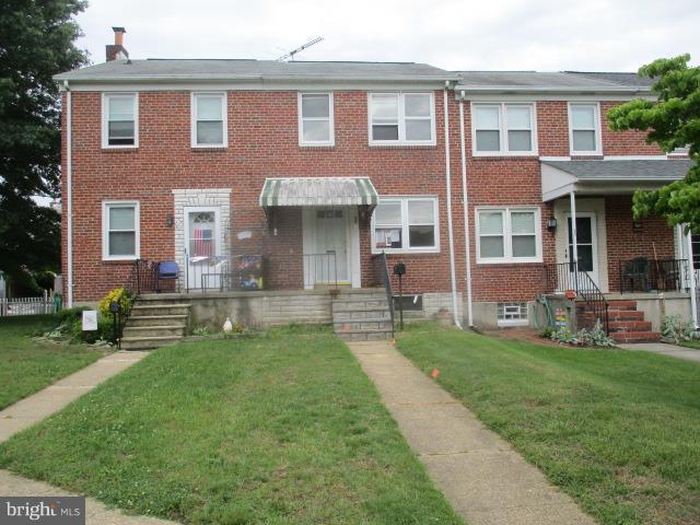 3 levels of living space in this all brick town home with covered front porch. Huge deck off kitchen that leads to fenced rear yard with parking pad. Open floor plan on main level. Updates in the past to include kitchen, windows,baths & more. Upper level has 2 generous size bedrooms & full bath. Knotty pine family room in lower level with 1/2 bath & separate laundry area. View docs, INVESTORS 6.17