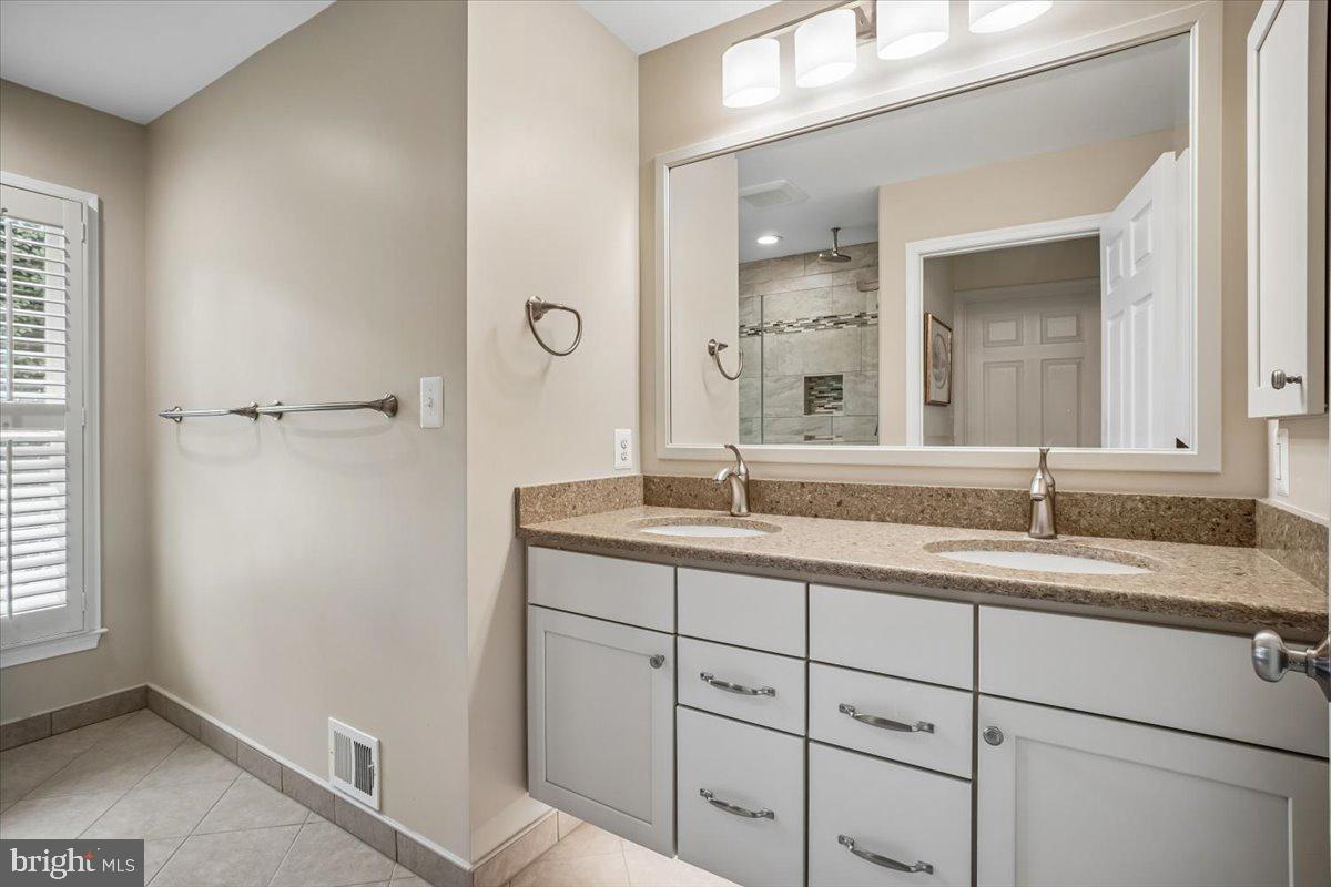 SOUTH RUN - Residential