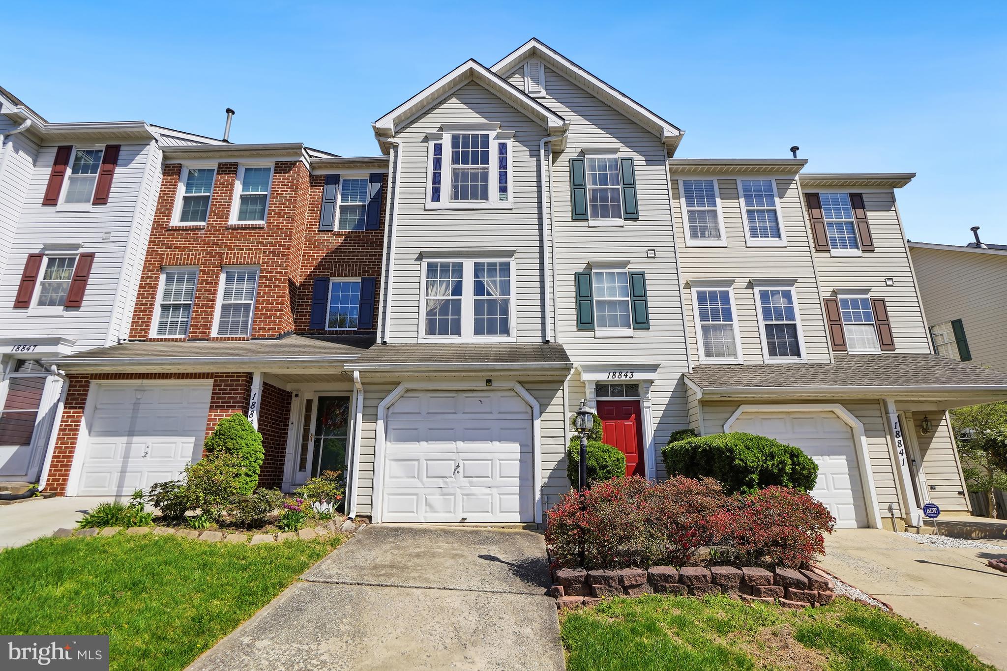TOWNES AT CHESTNUT OAKS - Residential