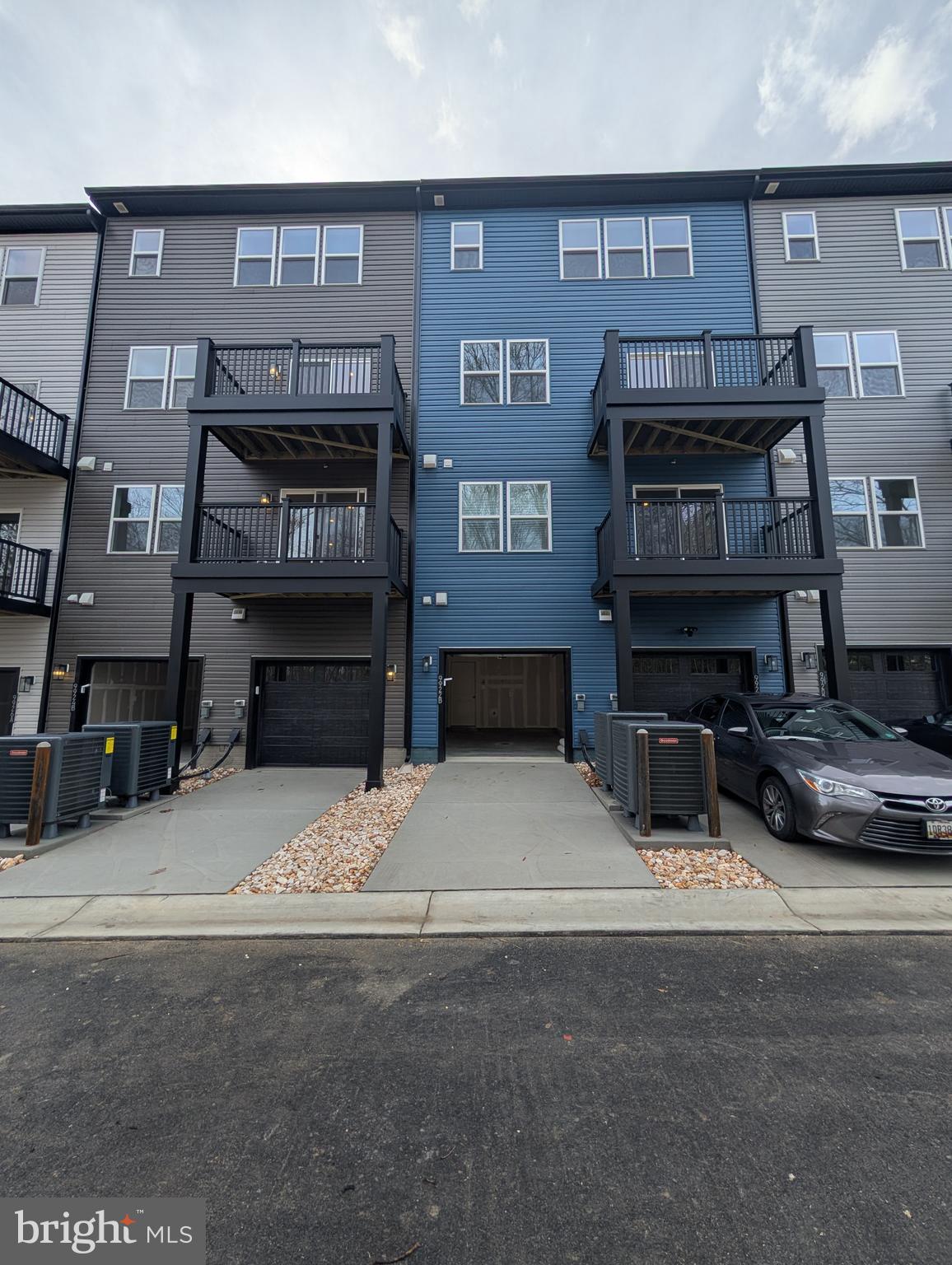 PADDOCK POINTE - Residential Lease