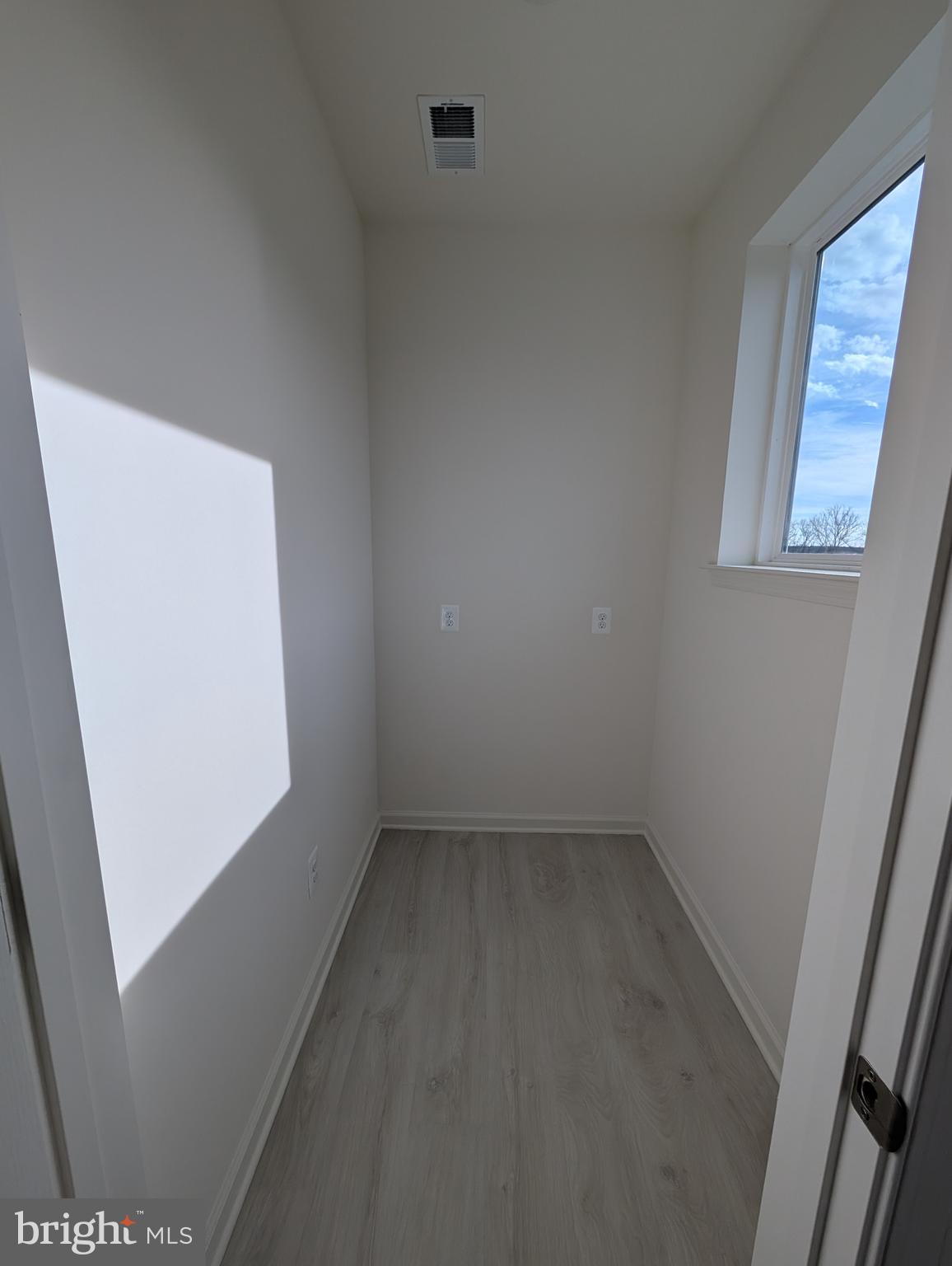 PADDOCK POINTE - Residential Lease