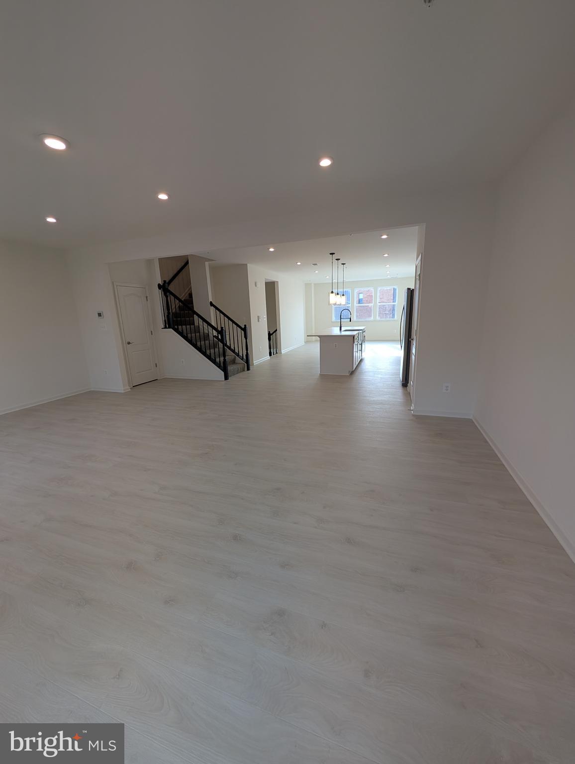 PADDOCK POINTE - Residential Lease