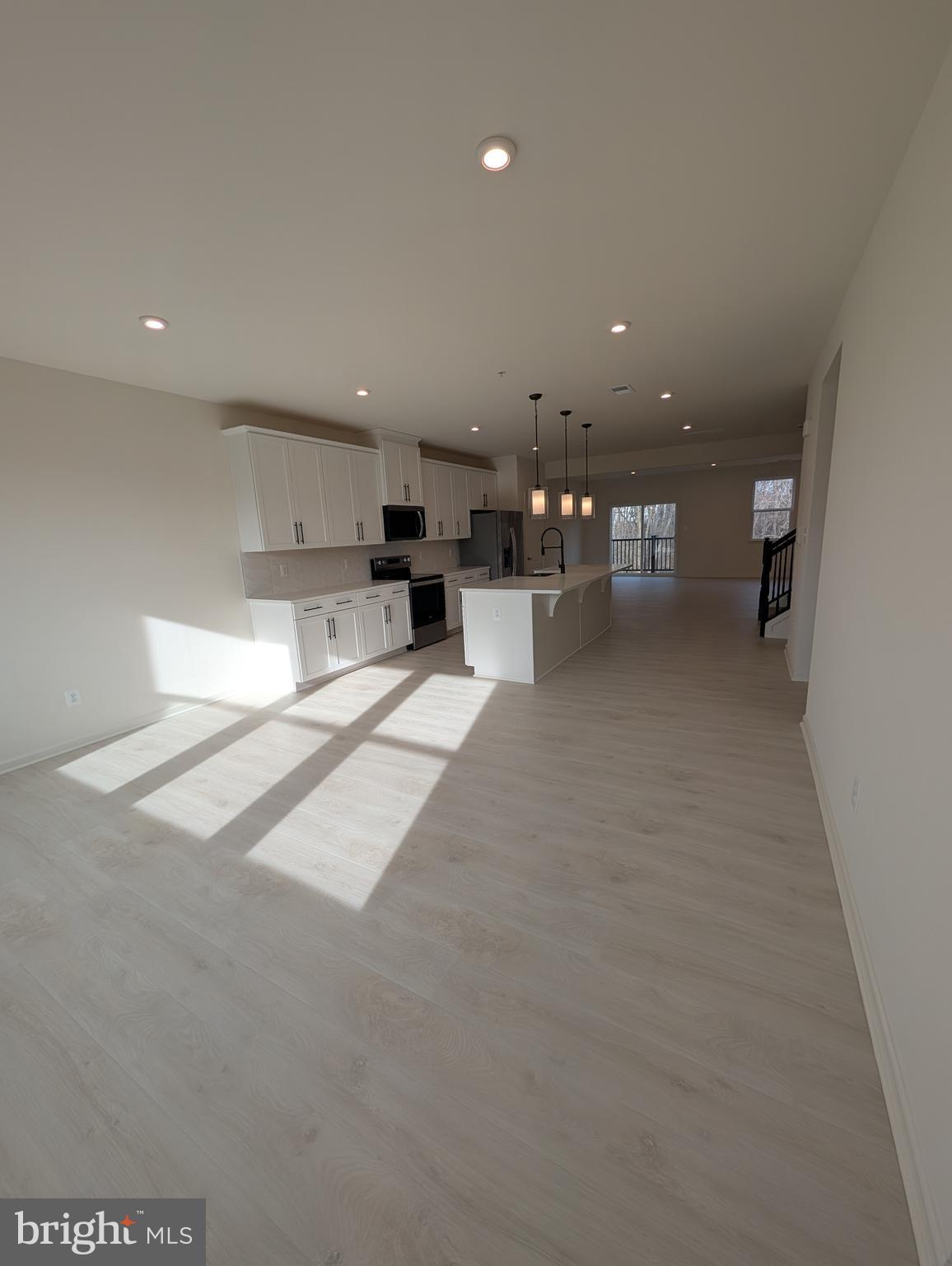 PADDOCK POINTE - Residential Lease