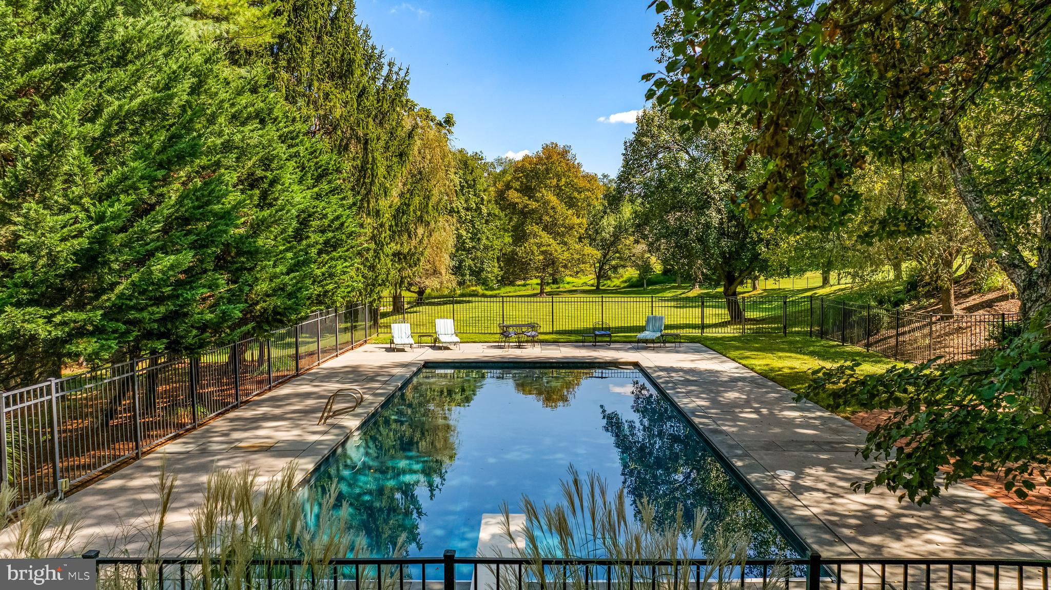 HILLSTEAD - Residential
