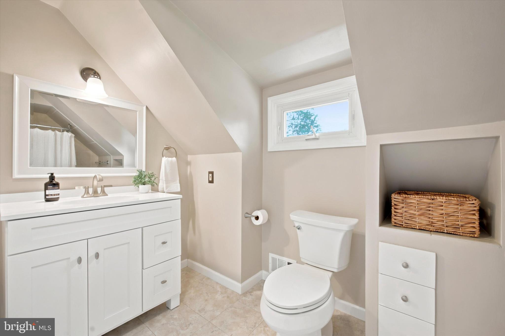WEST GOSHEN HILLS - Residential