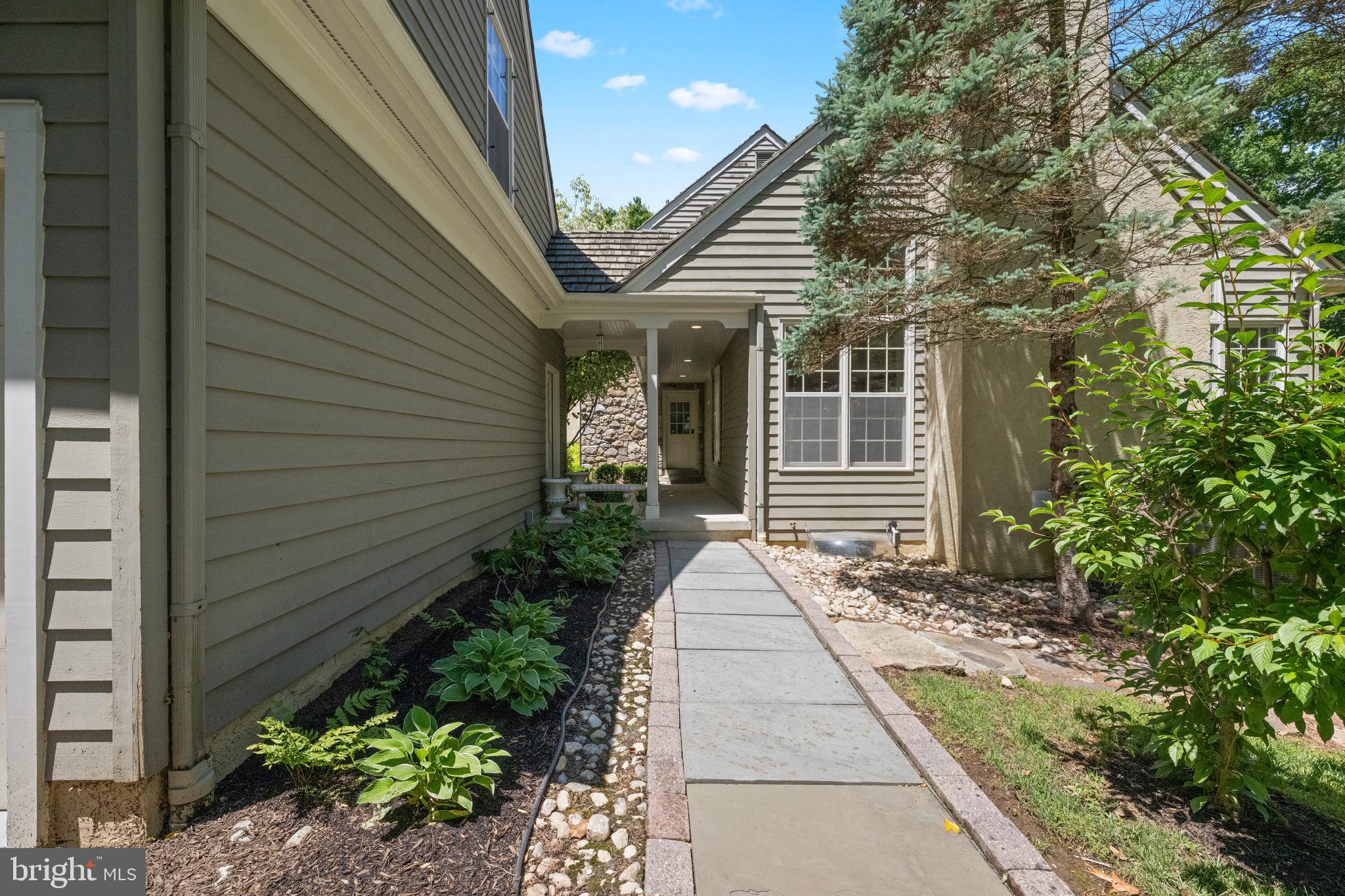 LEOPARD FARMS - Residential