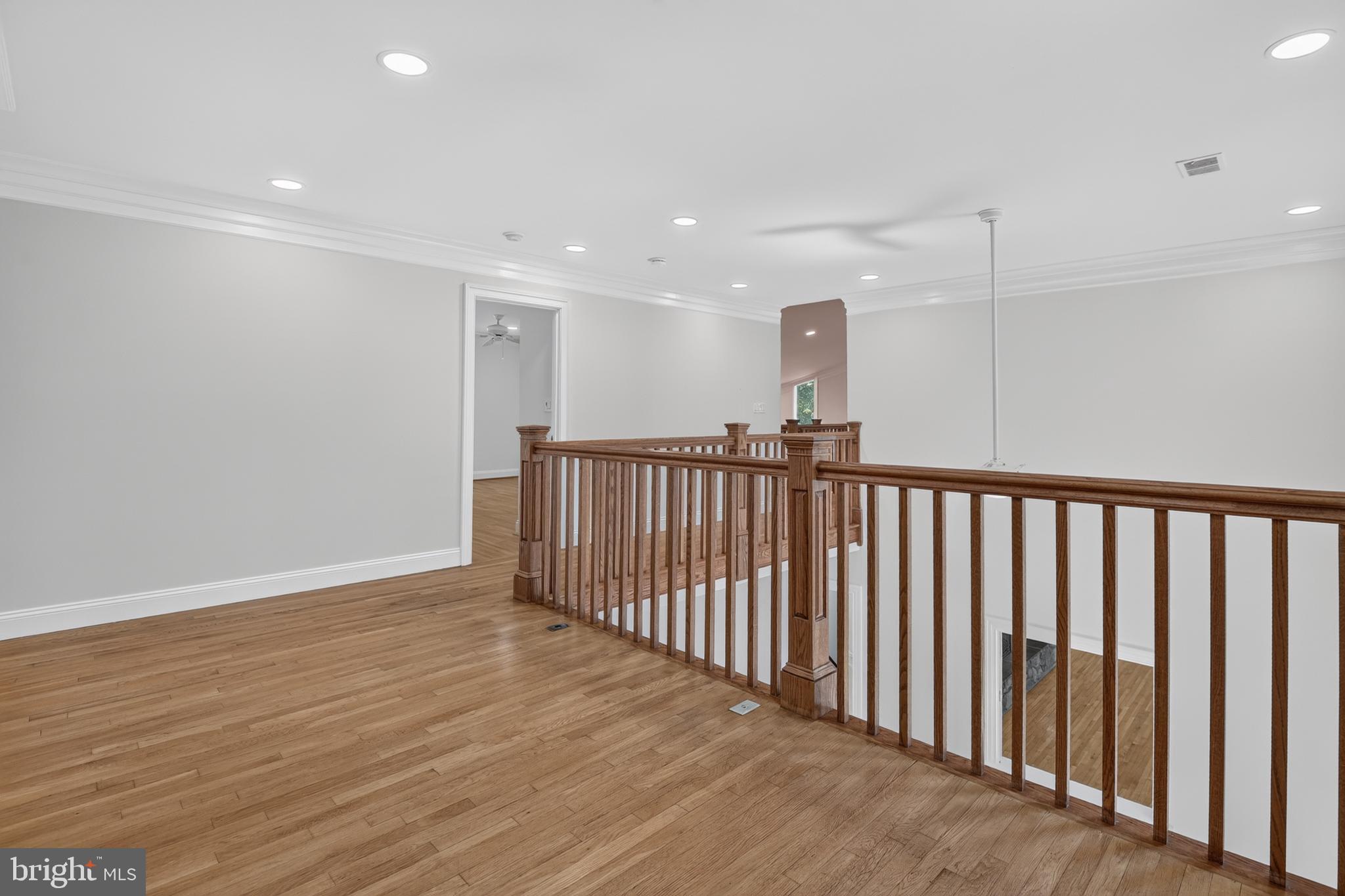 POTOMAC VILLAGE - Residential