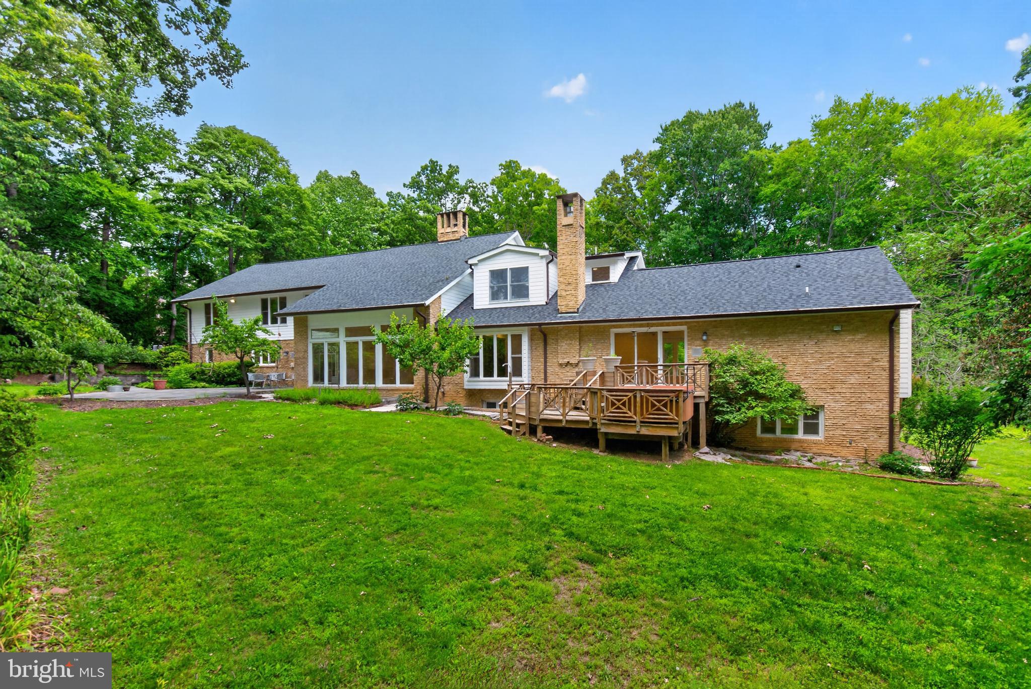 POTOMAC VILLAGE - Residential