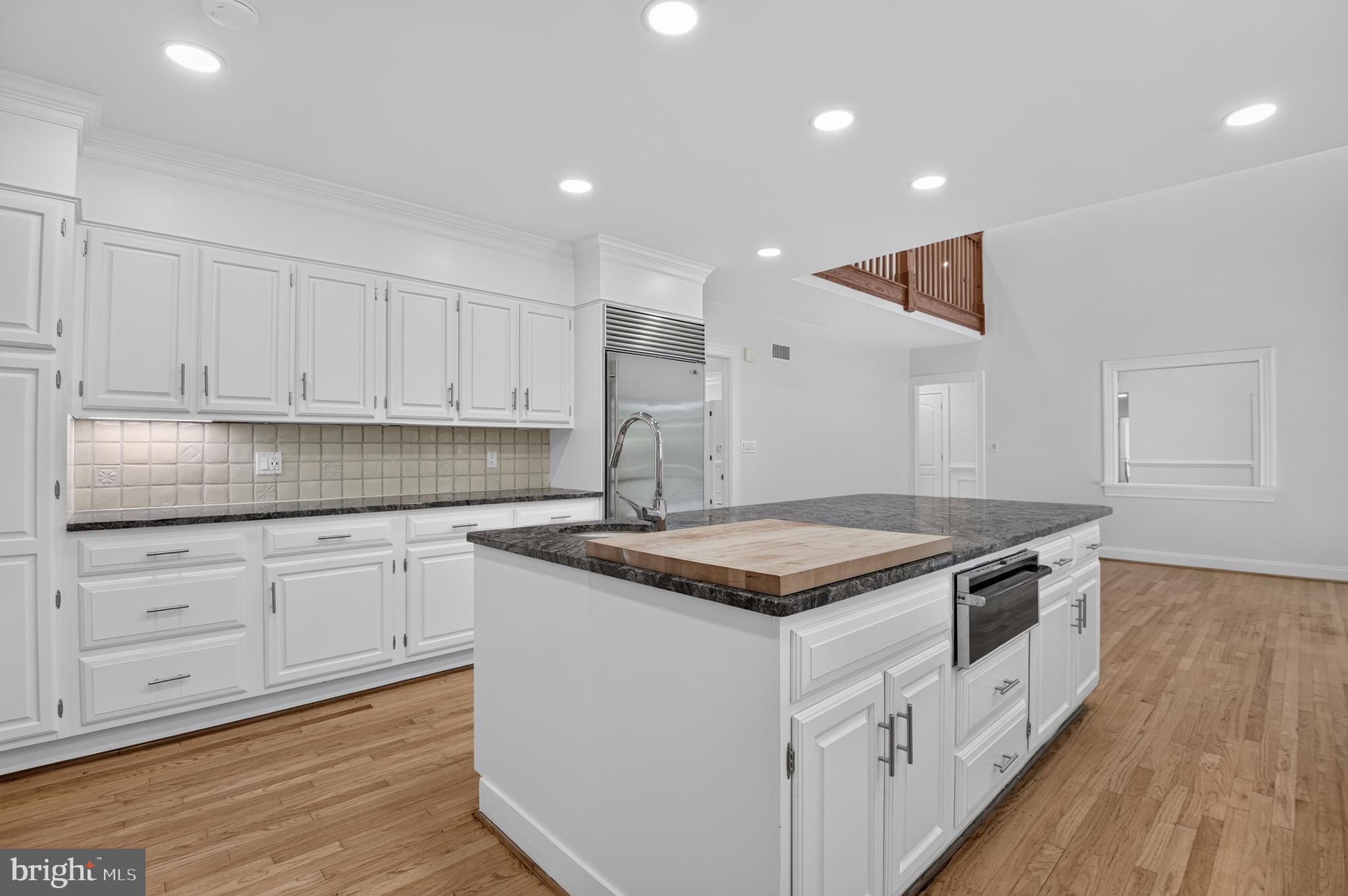 POTOMAC VILLAGE - Residential