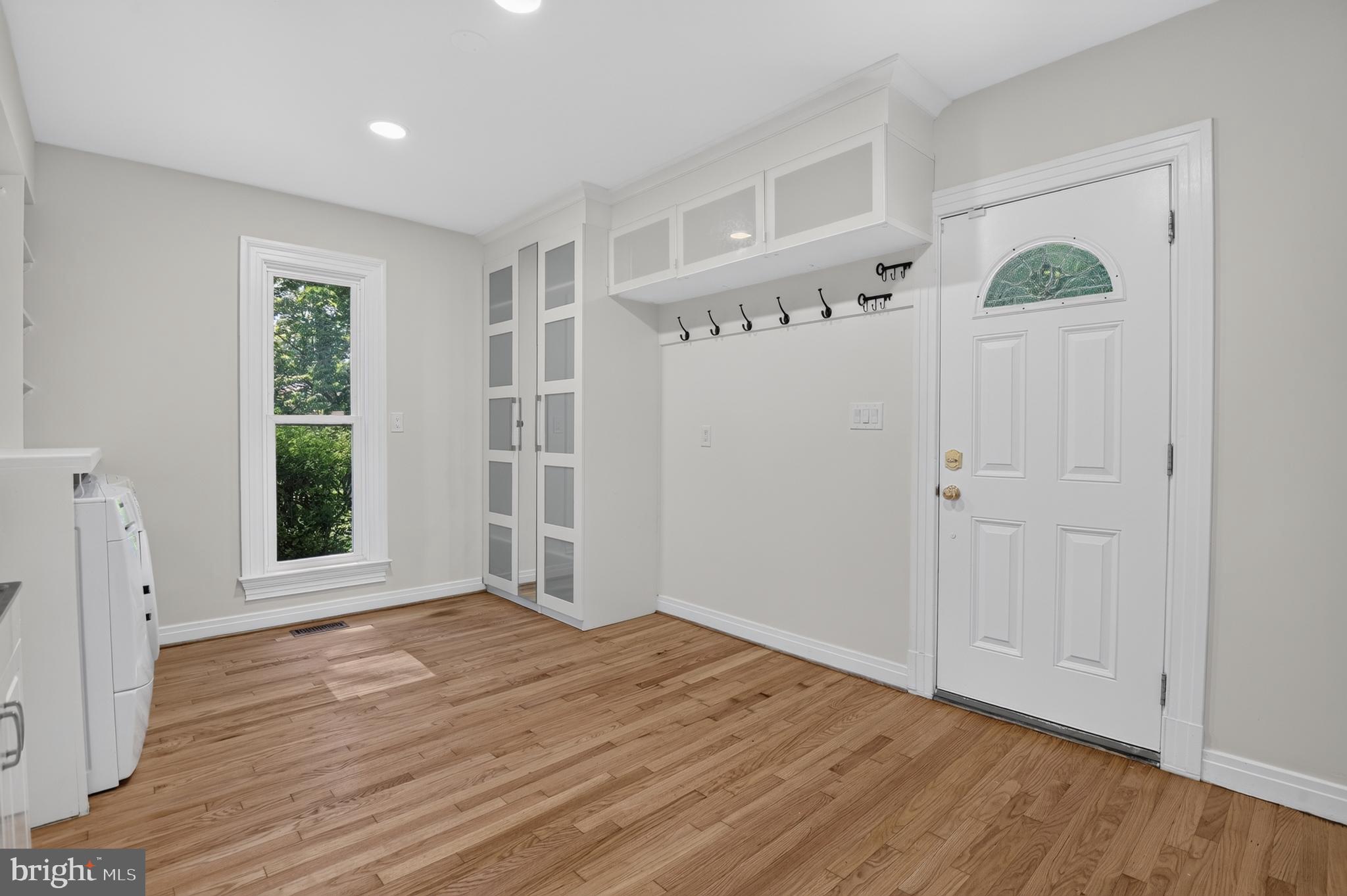 POTOMAC VILLAGE - Residential