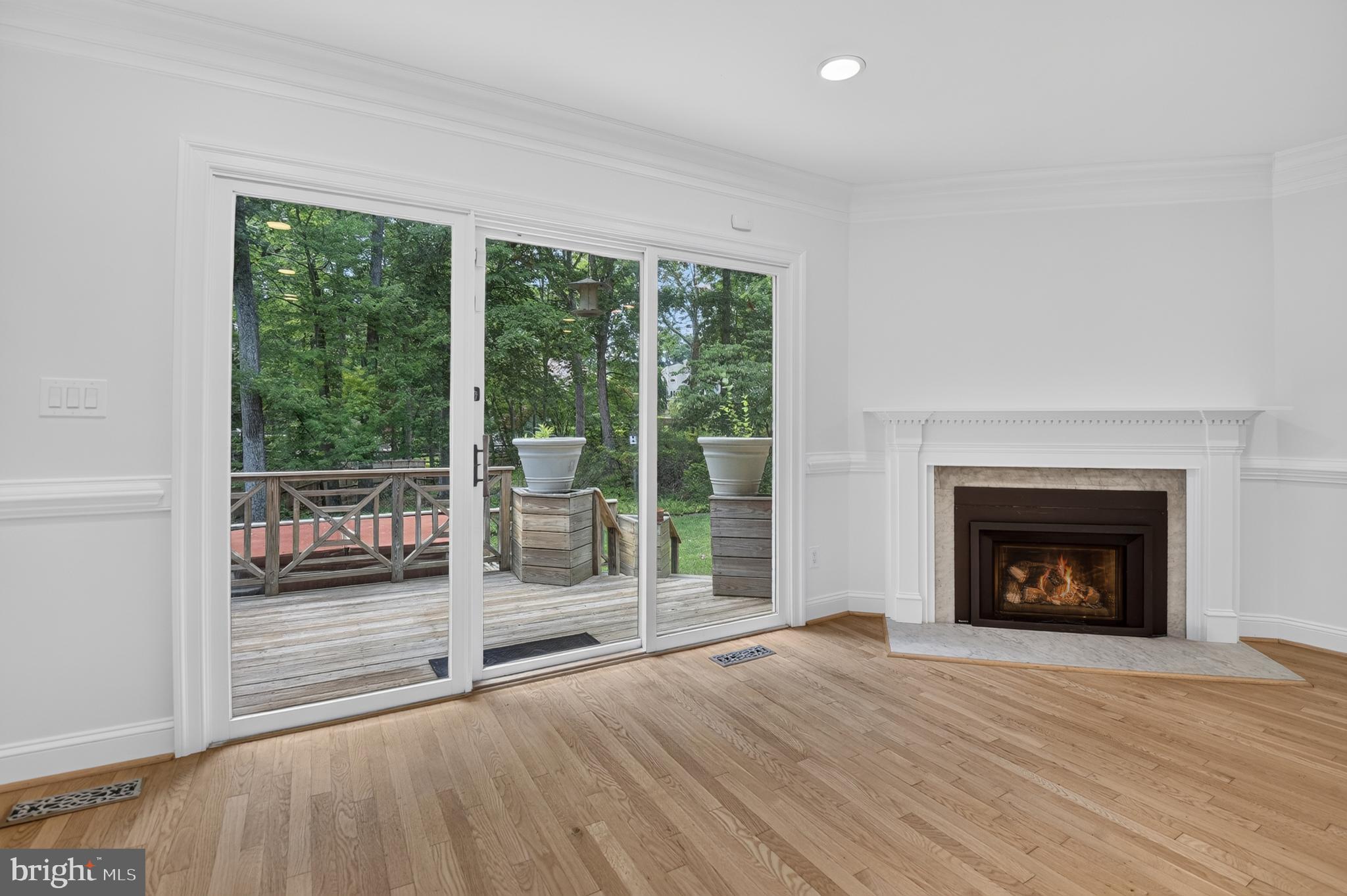 POTOMAC VILLAGE - Residential