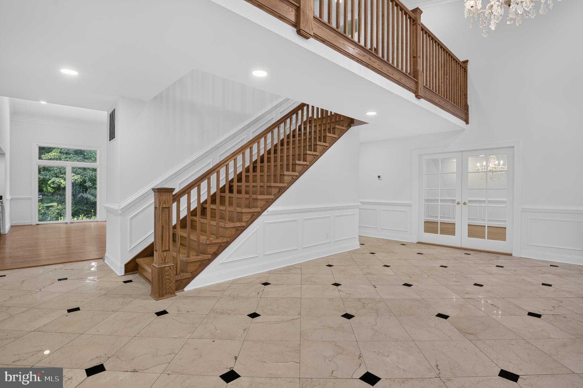 POTOMAC VILLAGE - Residential