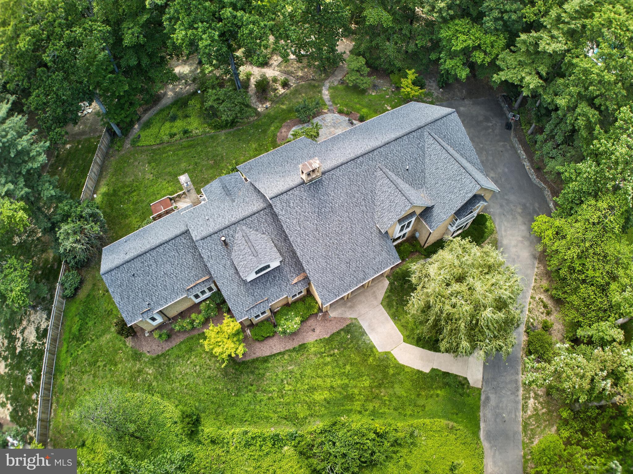 POTOMAC VILLAGE - Residential