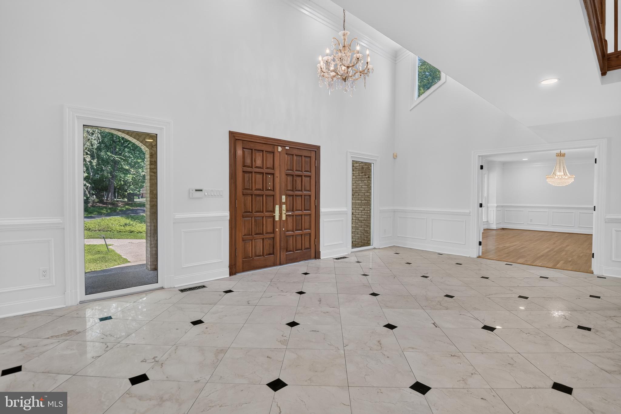 POTOMAC VILLAGE - Residential