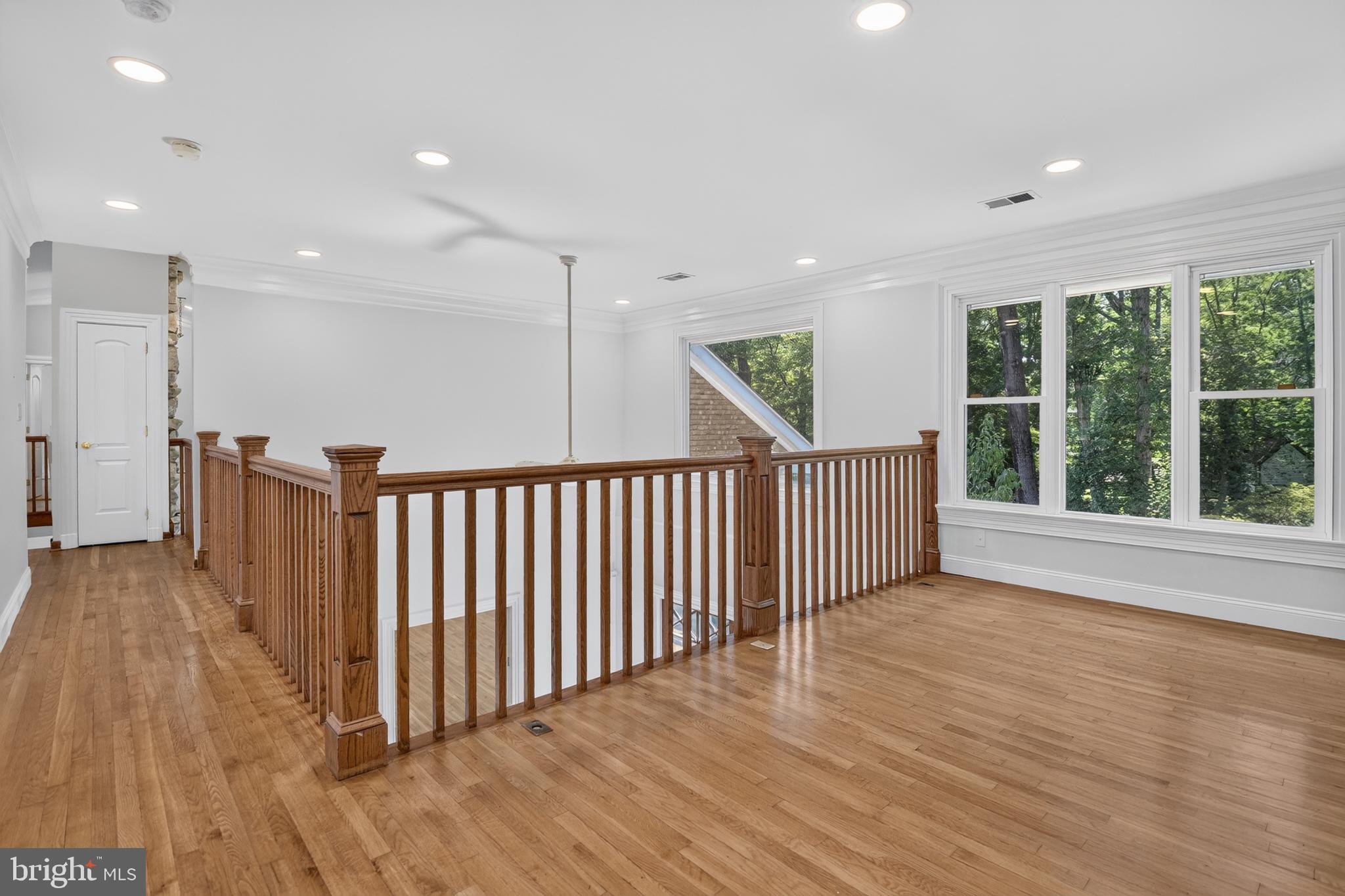 POTOMAC VILLAGE - Residential