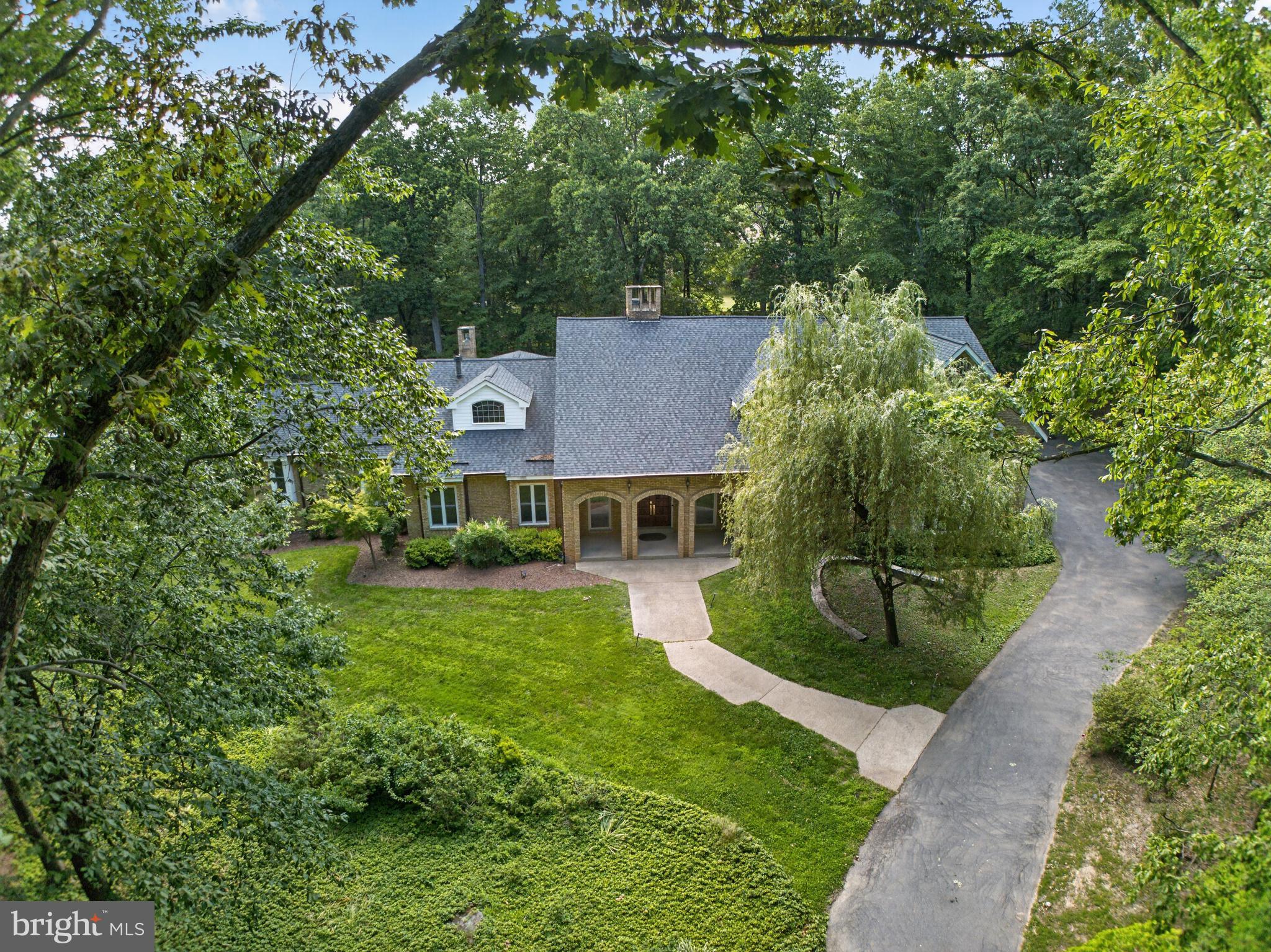 POTOMAC VILLAGE - Residential