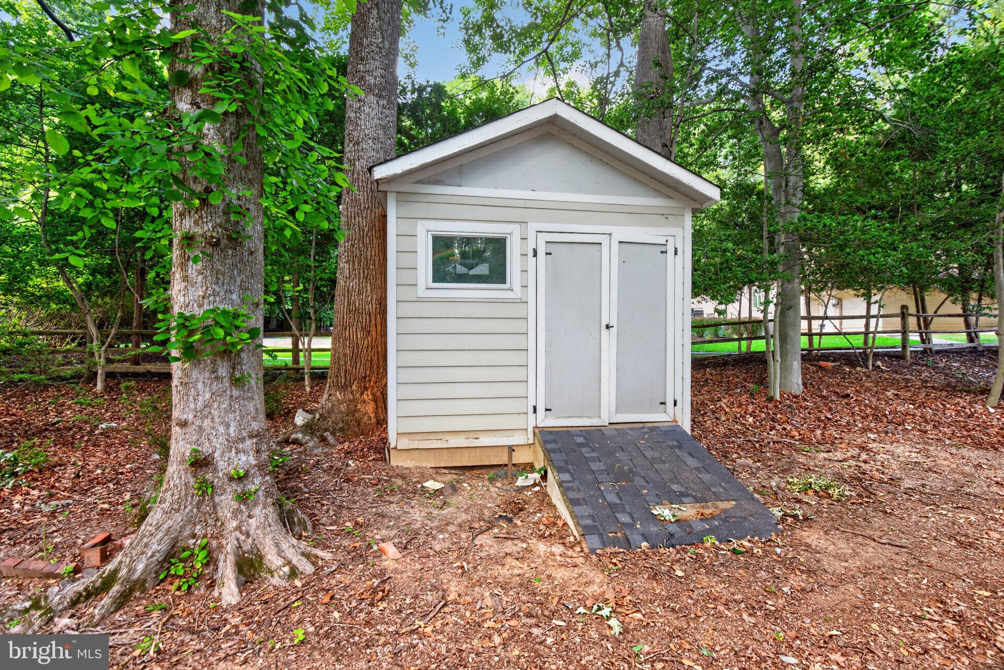 POTOMAC VILLAGE - Residential
