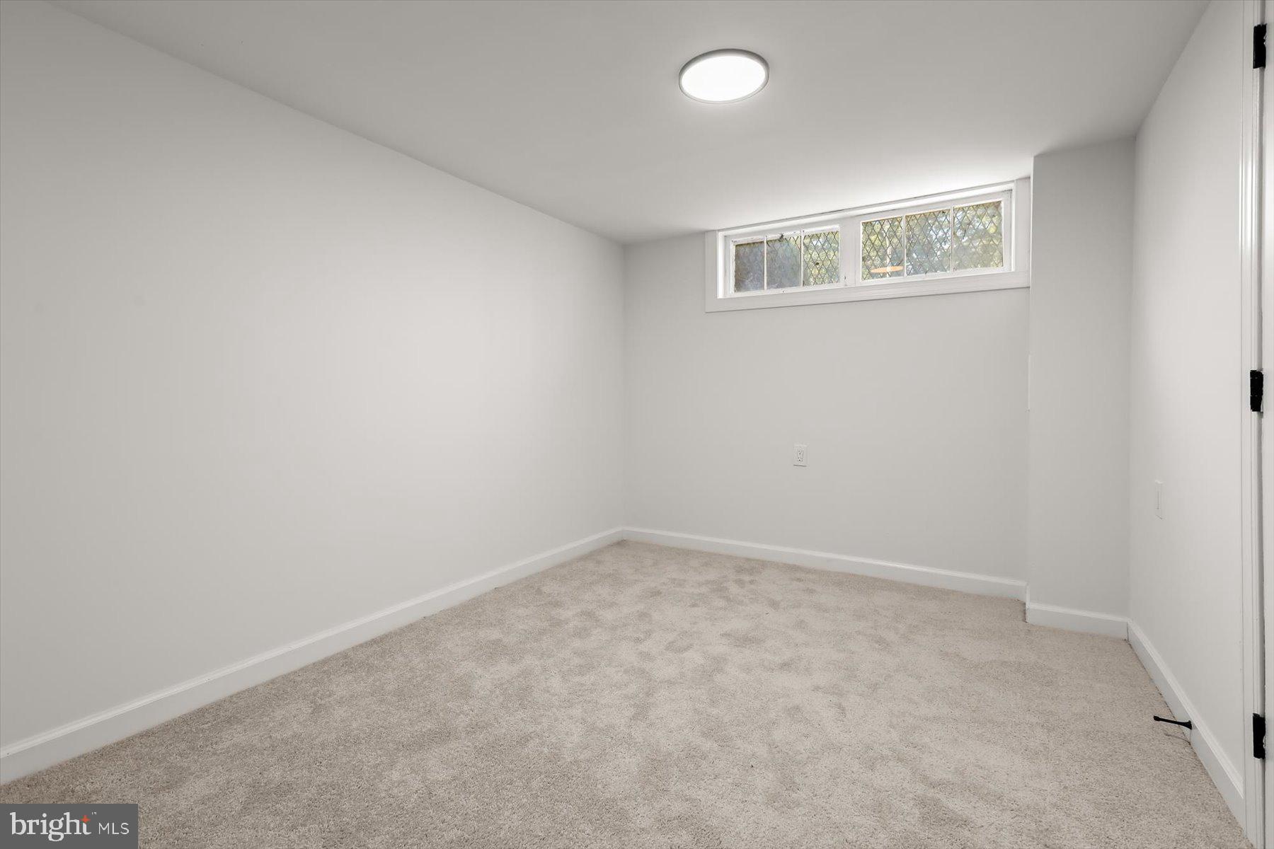 WOODBOURNE HEIGHTS - Residential