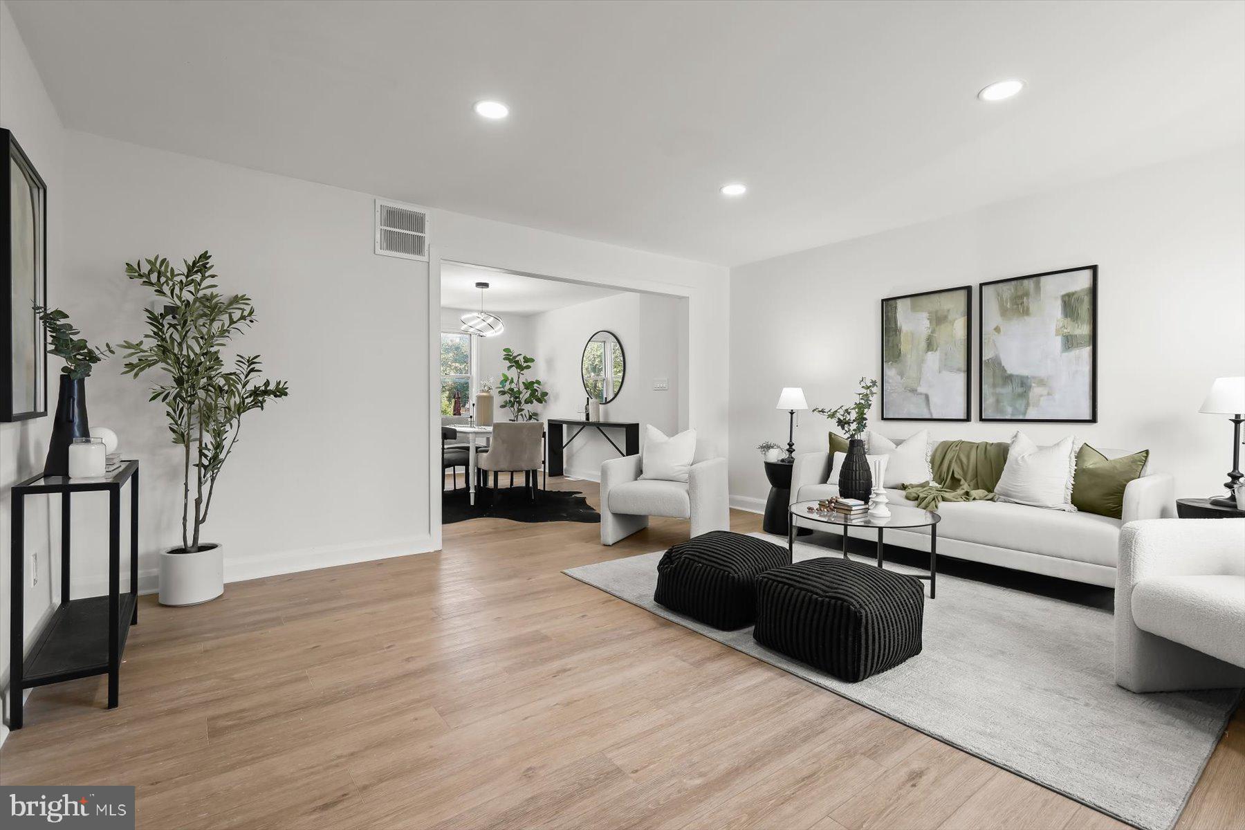 WOODBOURNE HEIGHTS - Residential