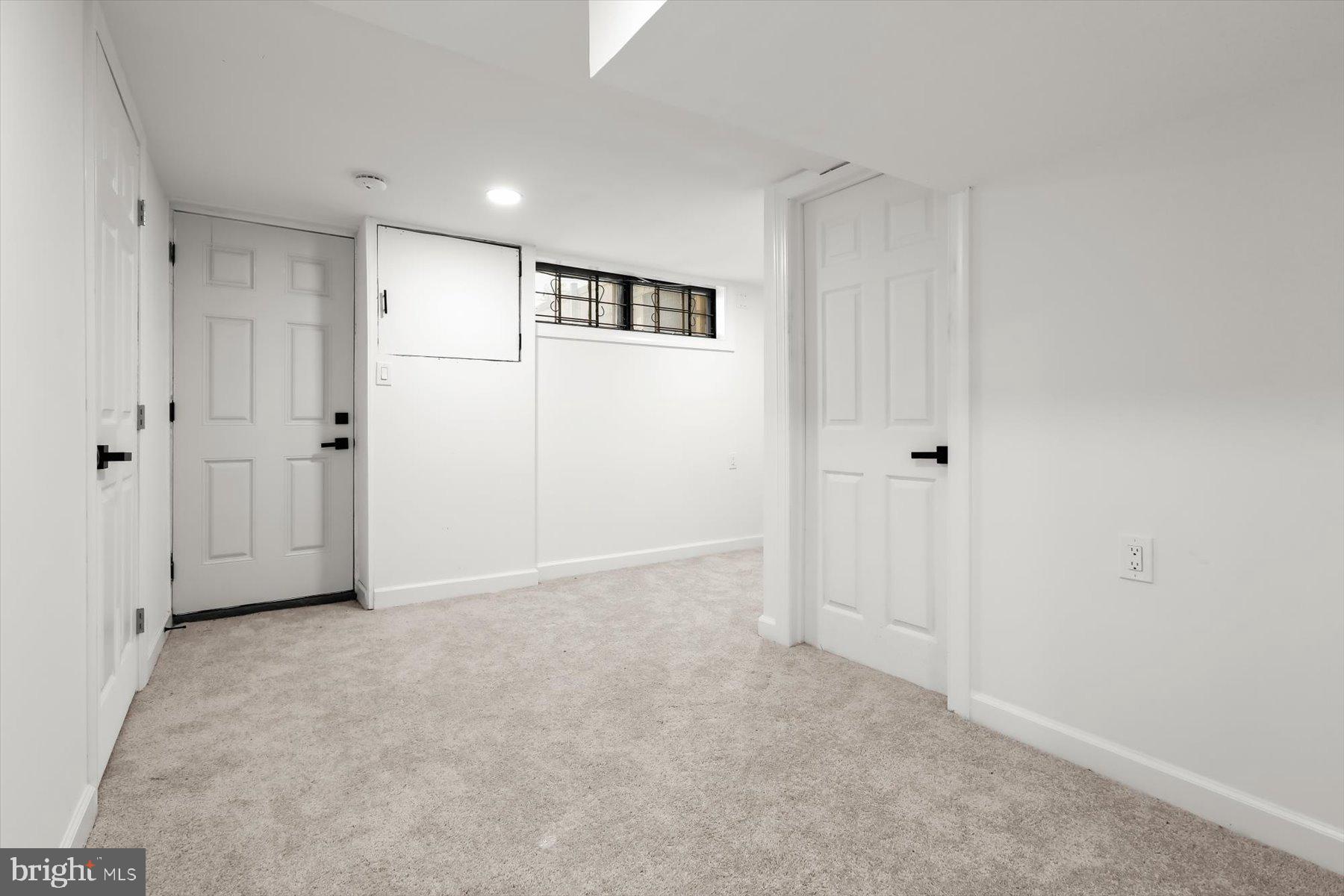 WOODBOURNE HEIGHTS - Residential