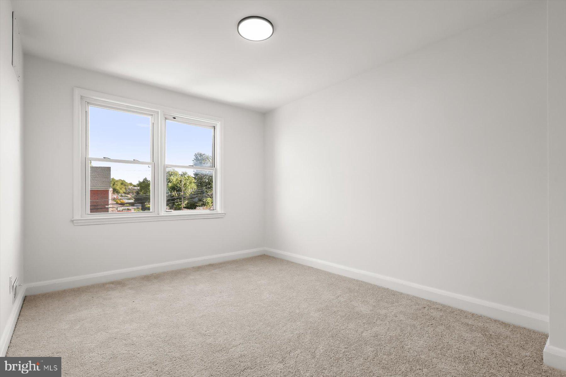 WOODBOURNE HEIGHTS - Residential