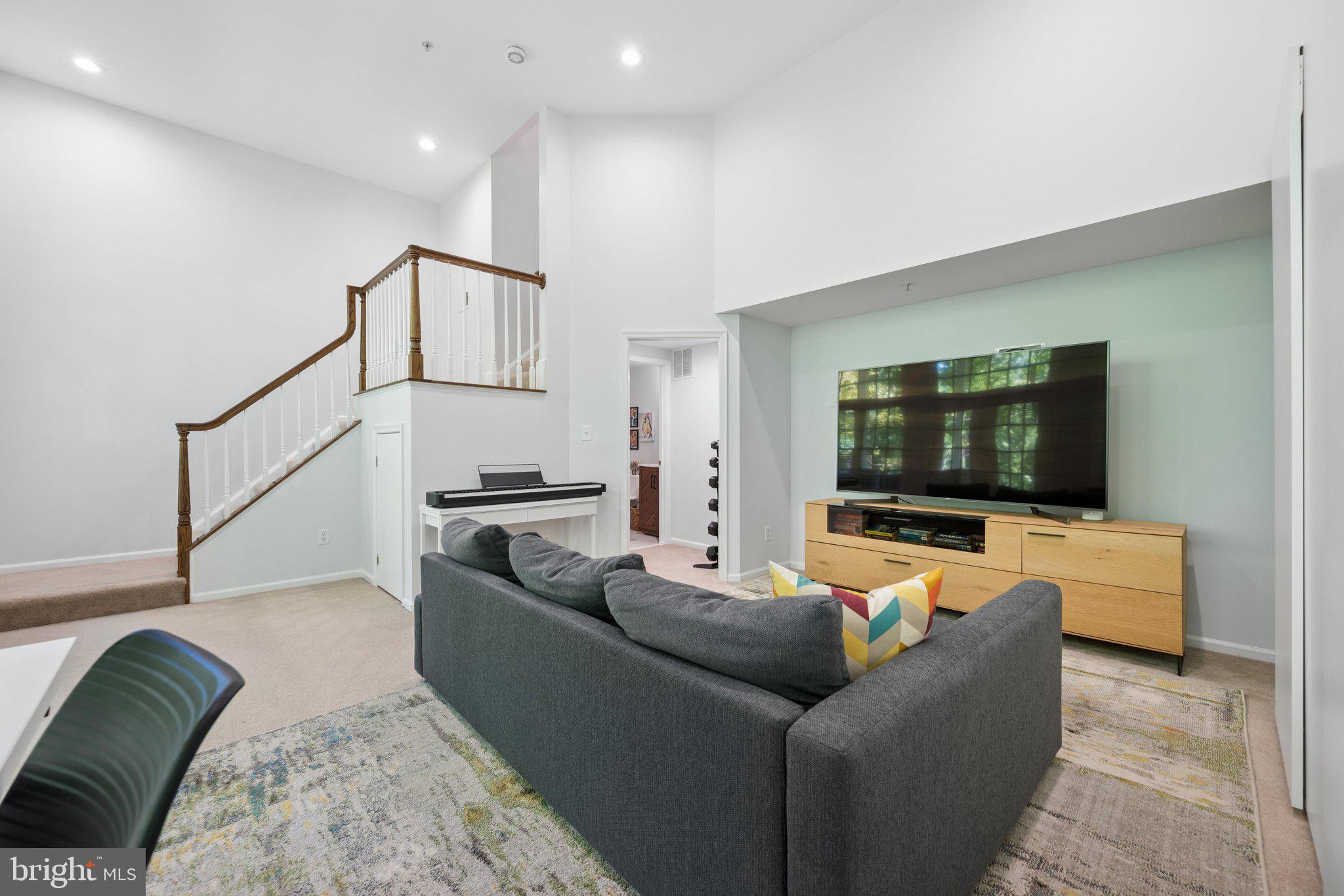 FALLSGROVE - Residential