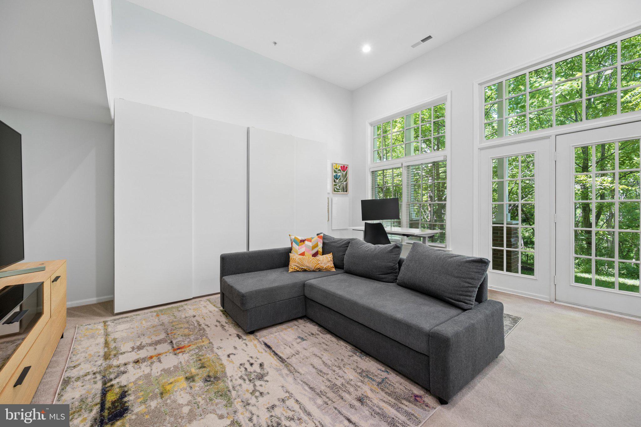 FALLSGROVE - Residential