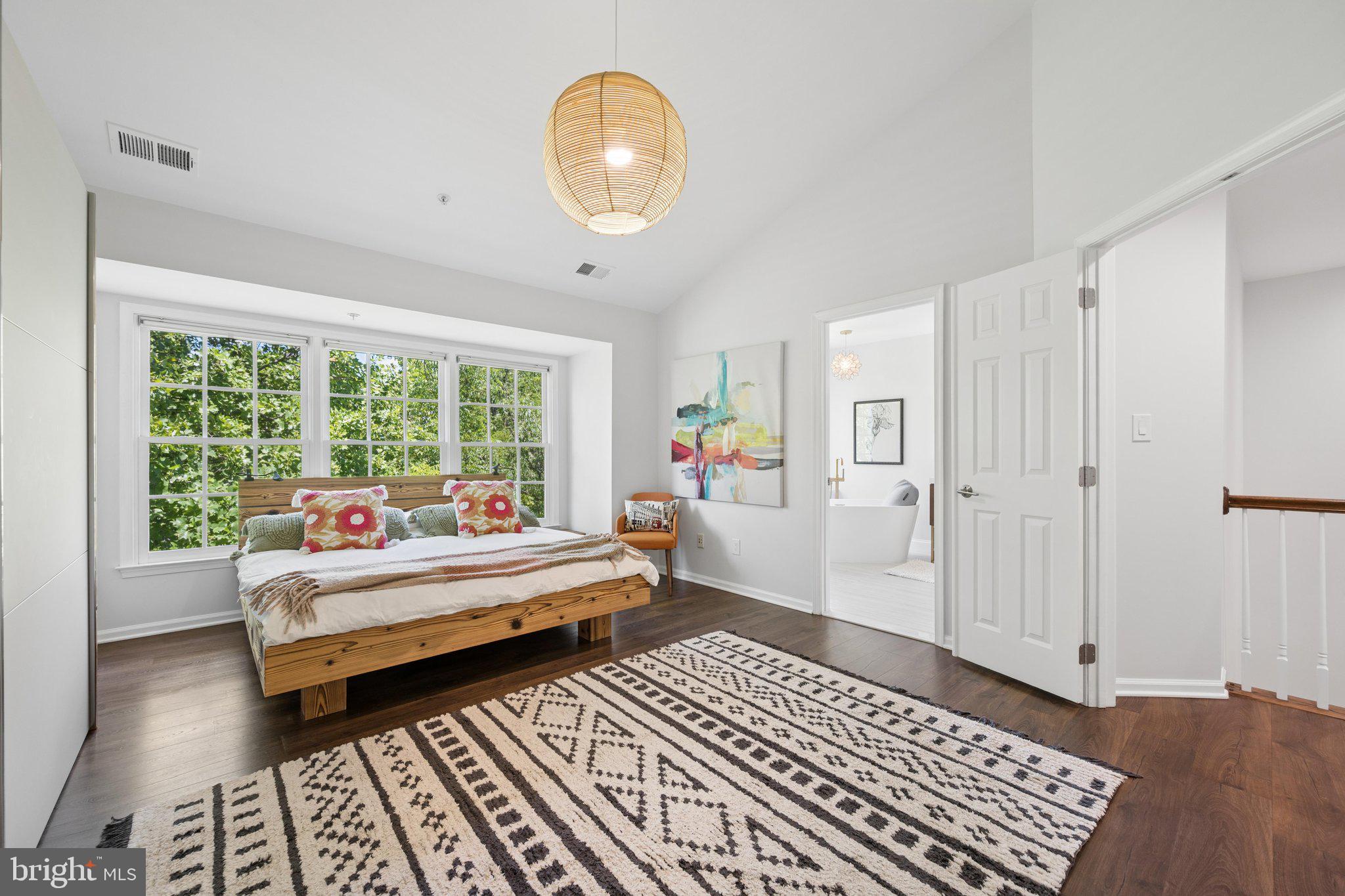 FALLSGROVE - Residential