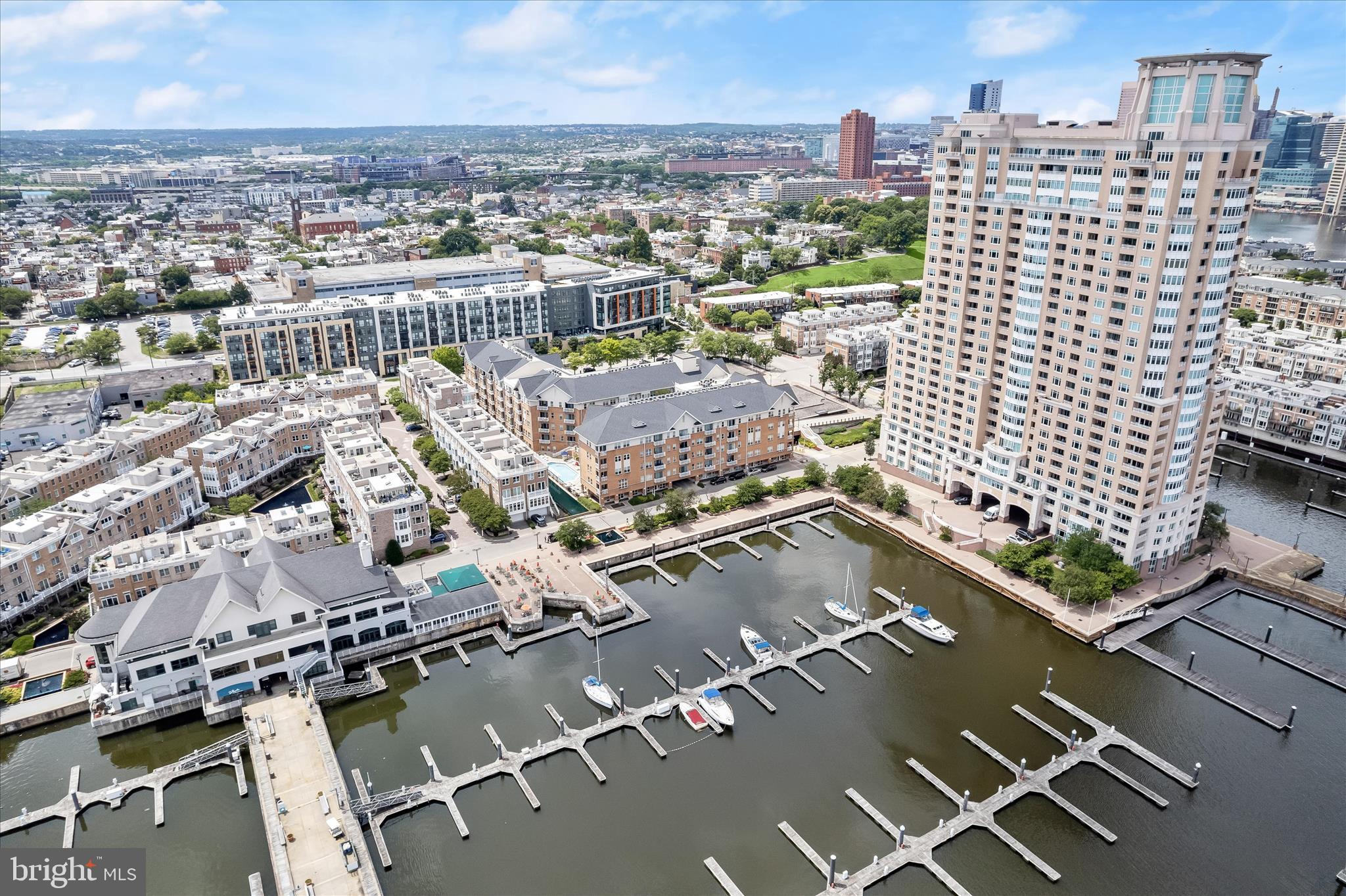 PIERSIDE AT HARBORVIEW - Residential