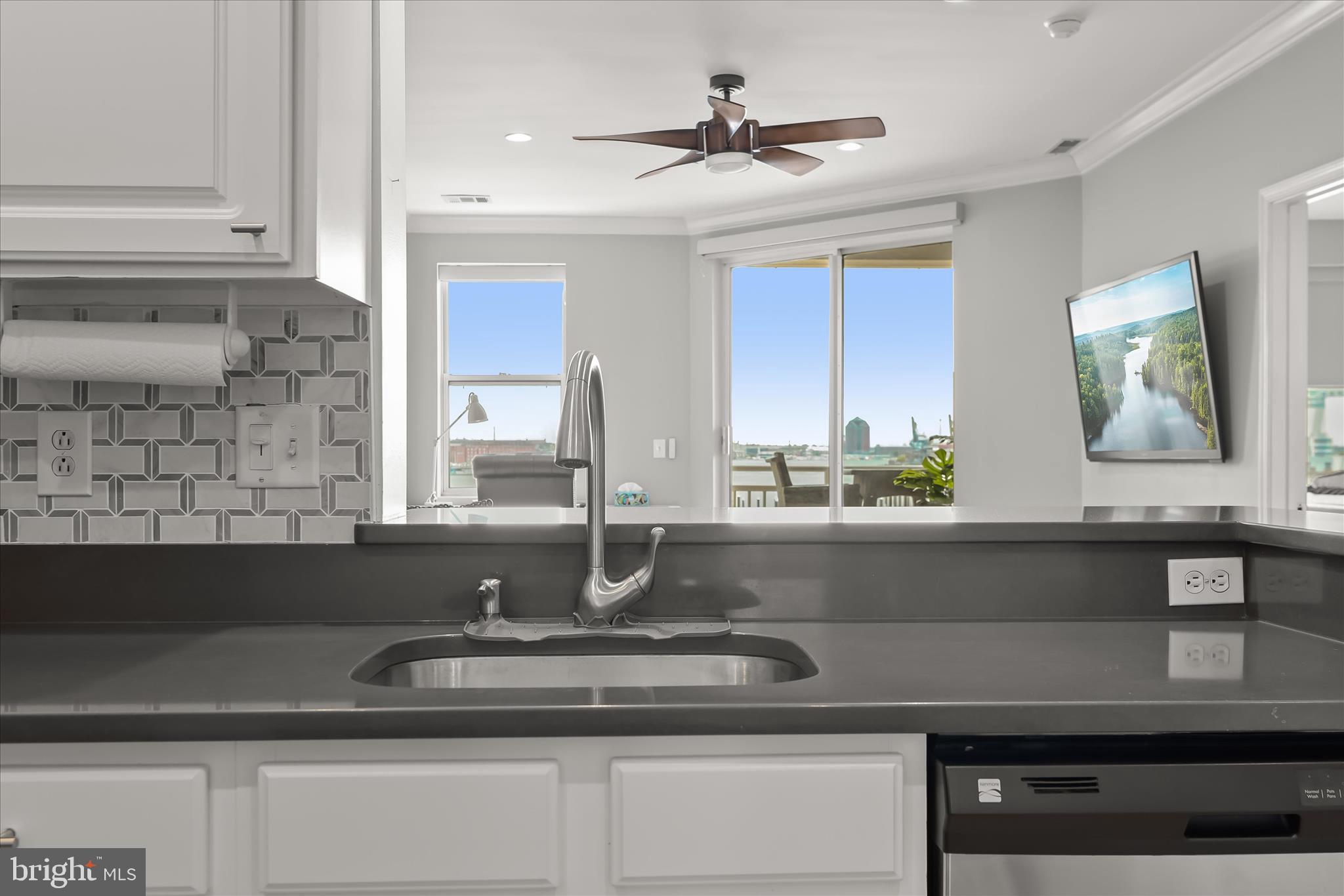 PIERSIDE AT HARBORVIEW - Residential